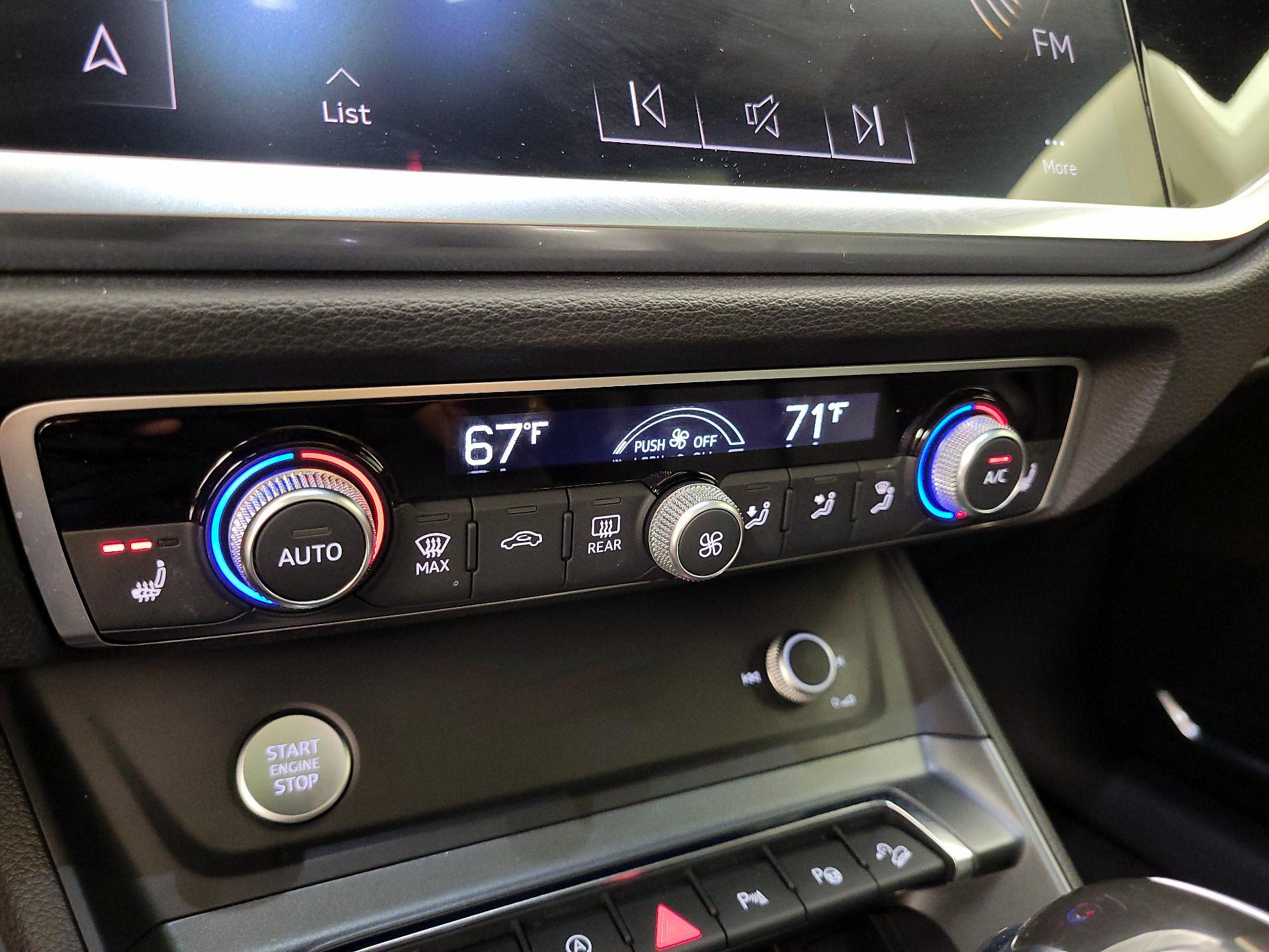 Thumbnail: 2020 Audi Q3 - 15