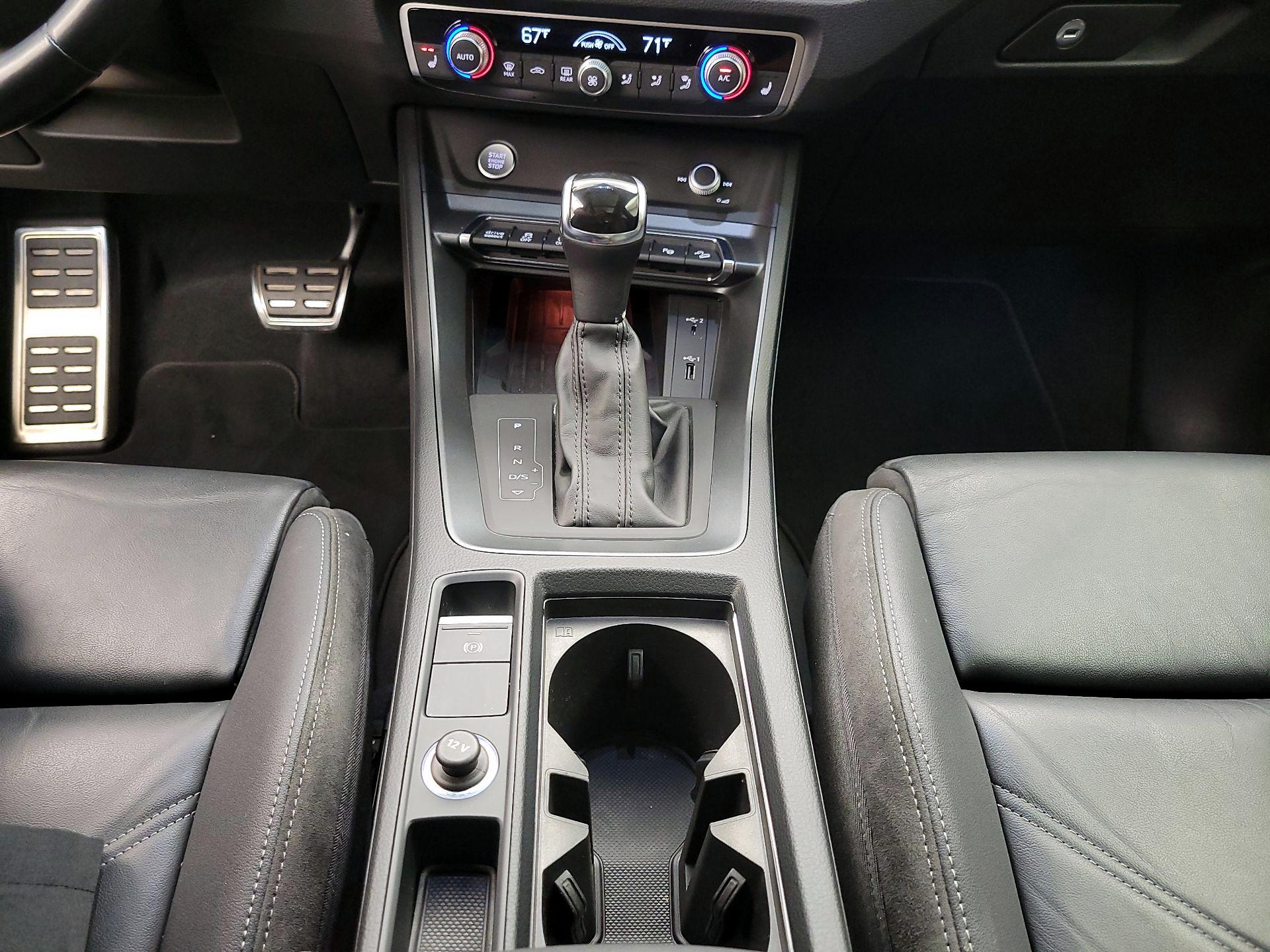 Thumbnail: 2020 Audi Q3 - 16