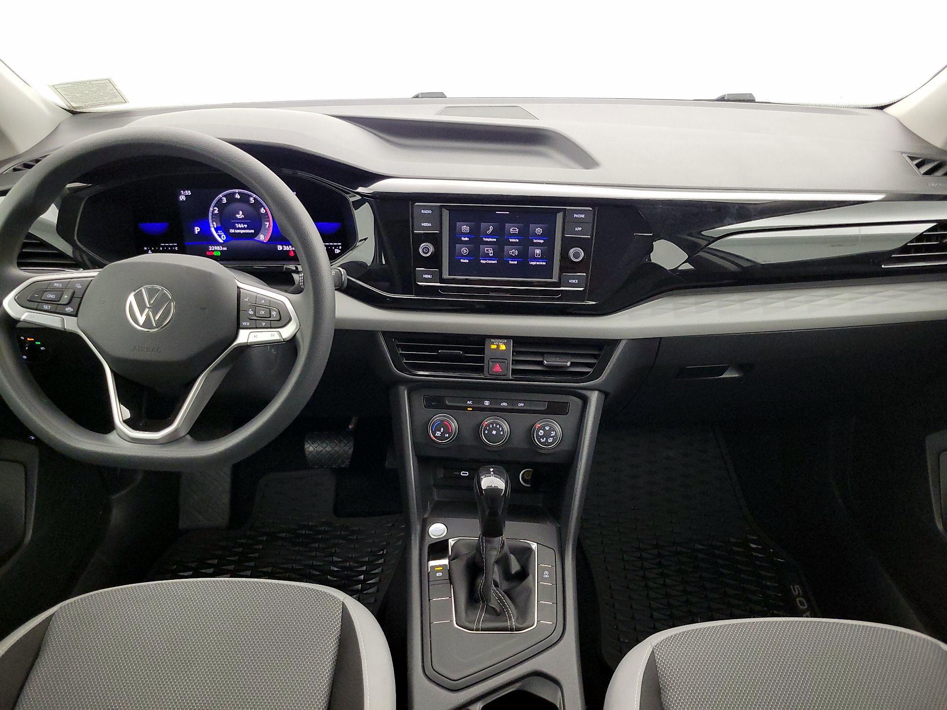 Thumbnail: 2022 Volkswagen Taos - 9