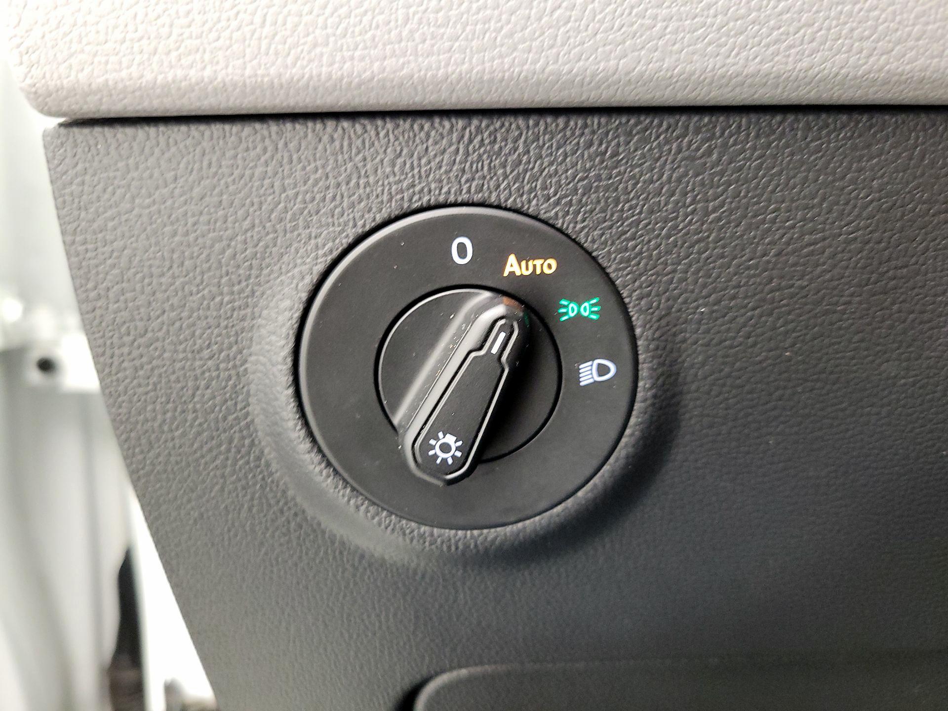 Thumbnail: 2022 Volkswagen Taos - 13