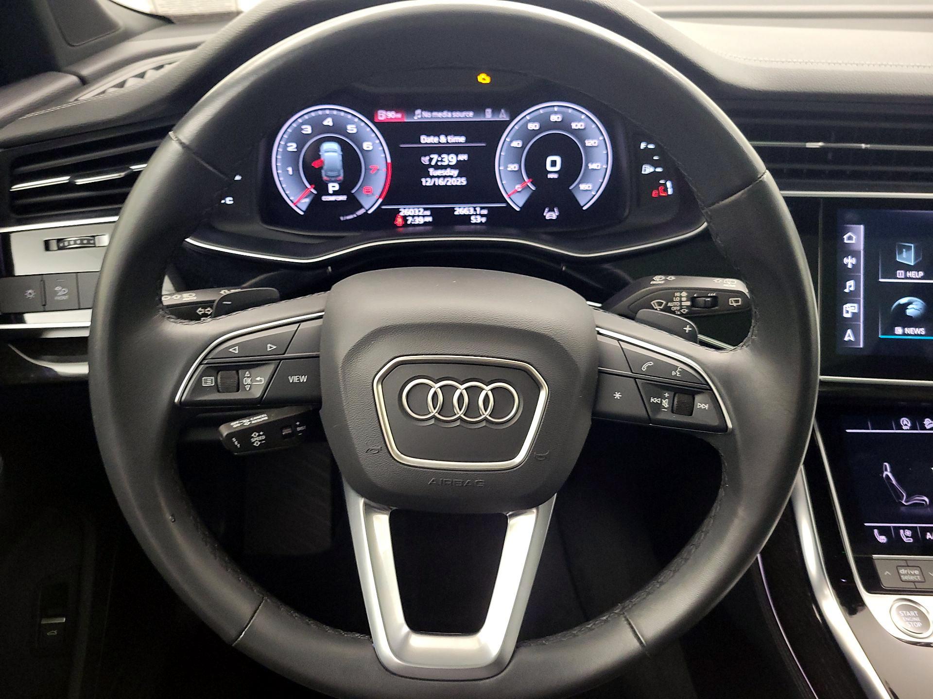 Thumbnail: 2023 Audi Q7 - 10