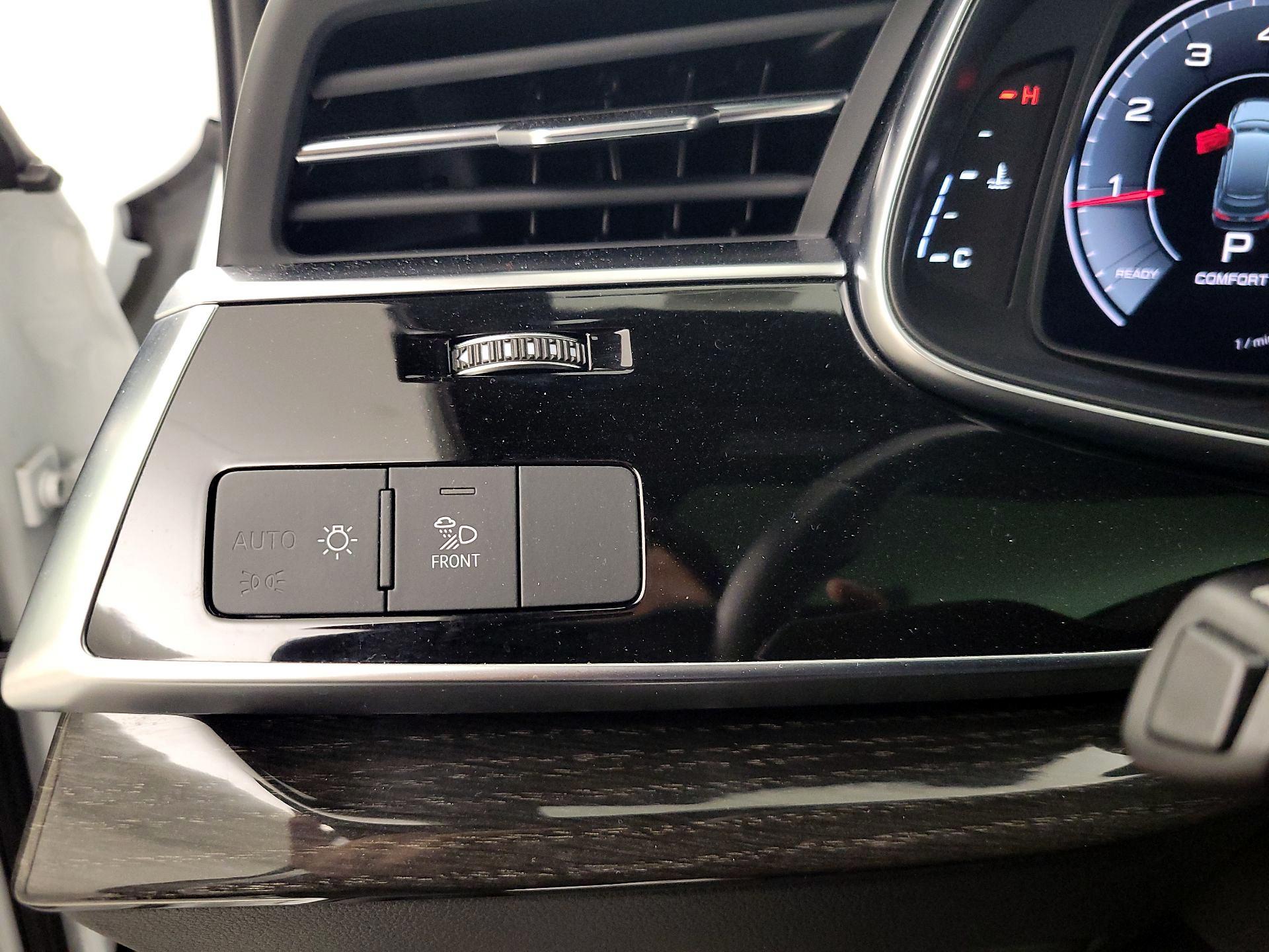 Thumbnail: 2023 Audi Q7 - 13