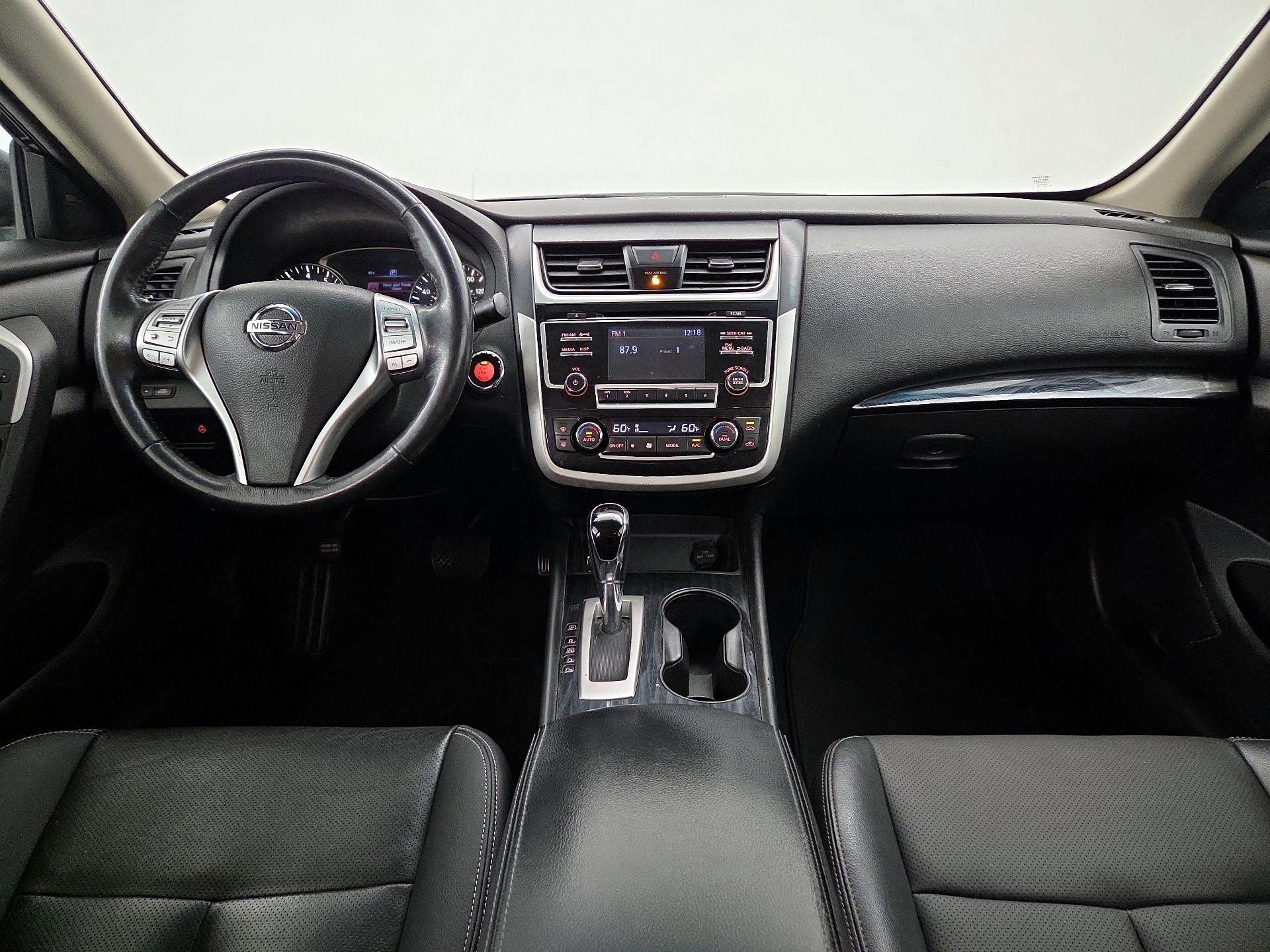 Thumbnail: 2018 Nissan Altima - 9