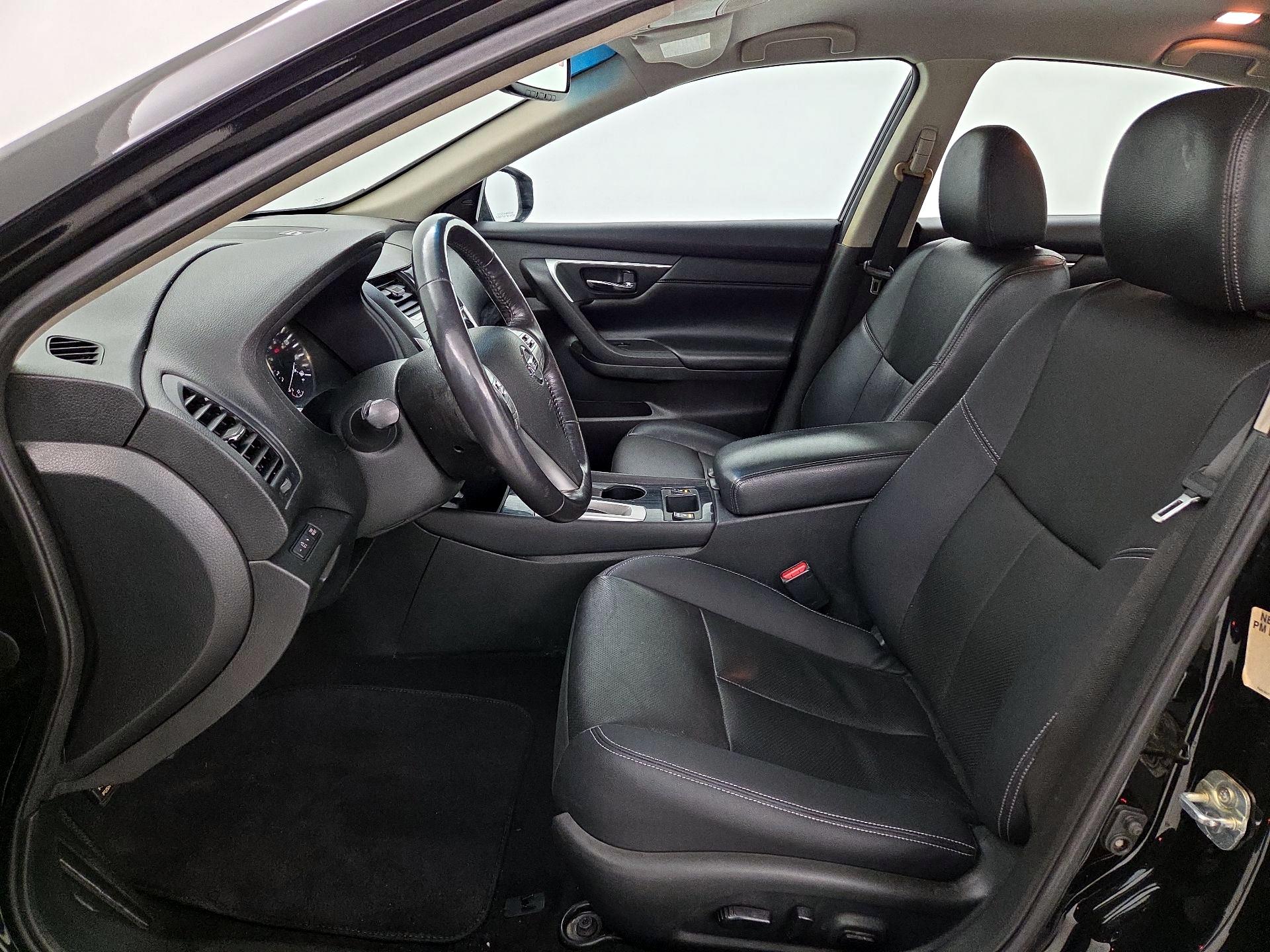 Thumbnail: 2018 Nissan Altima - 11