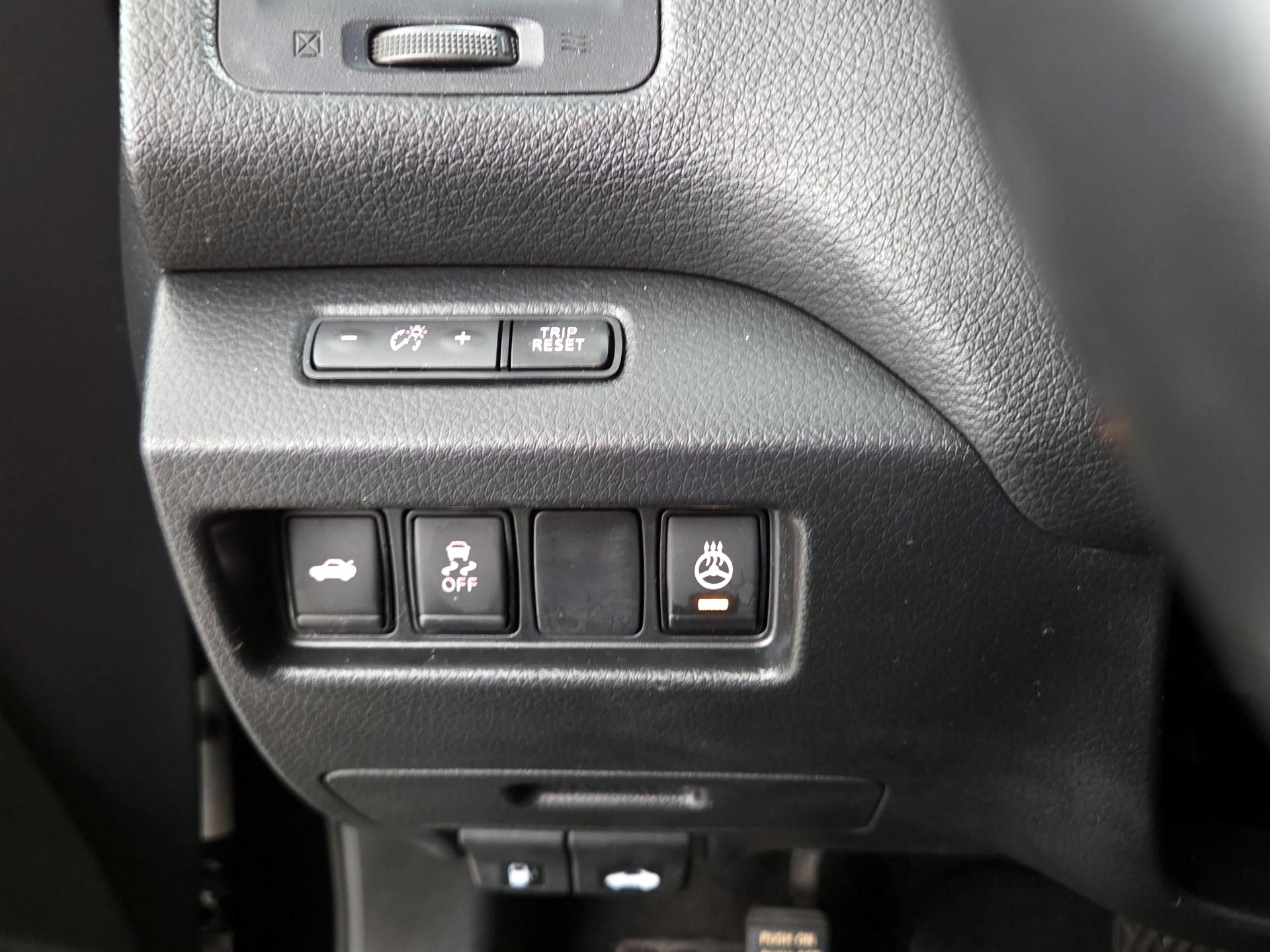 Thumbnail: 2018 Nissan Altima - 13