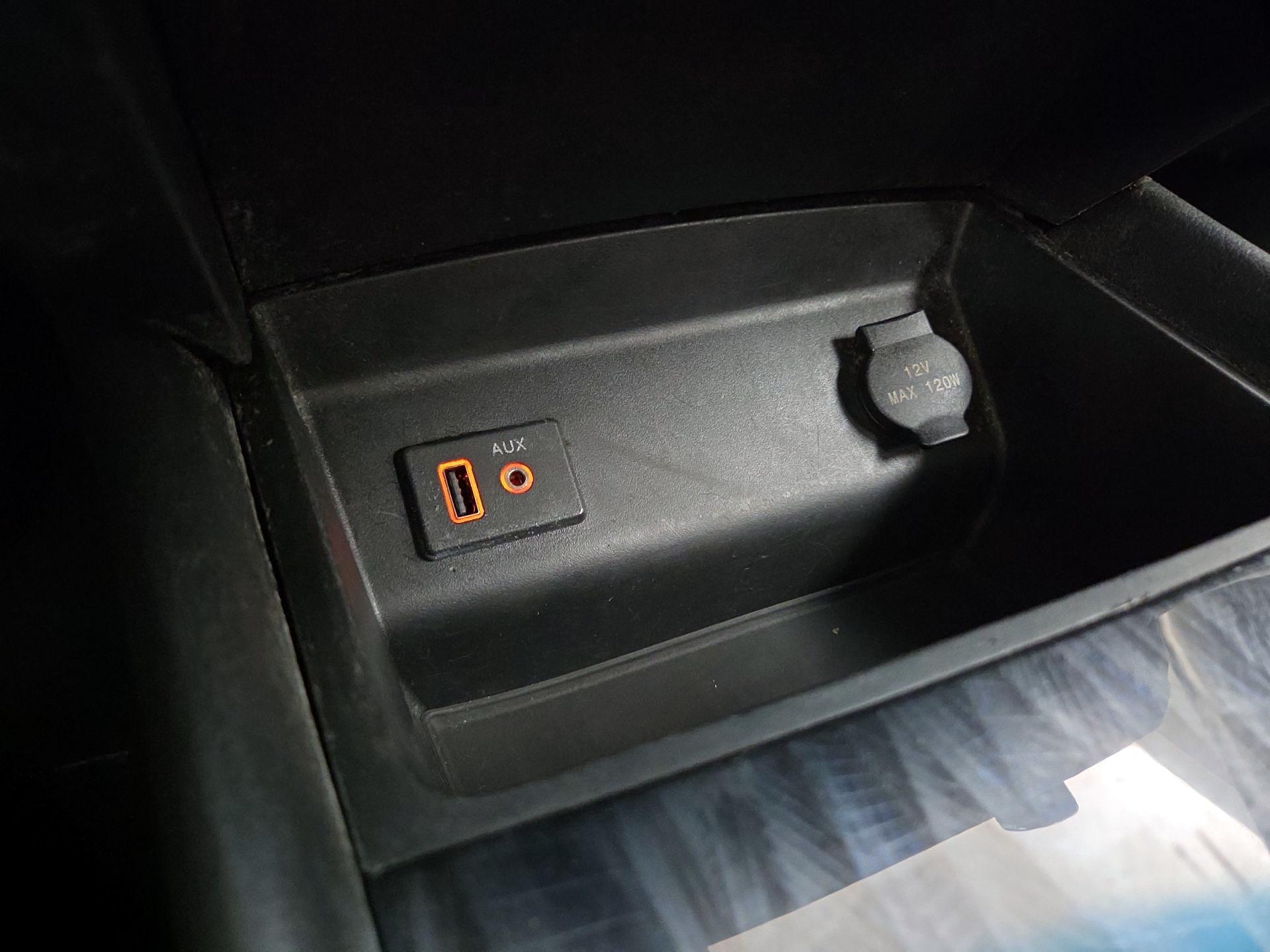 Thumbnail: 2018 Nissan Altima - 18