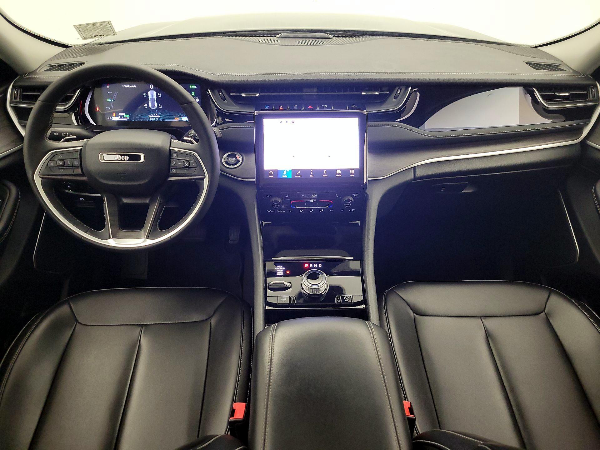 Thumbnail: 2023 Jeep Grand Cherokee - 9