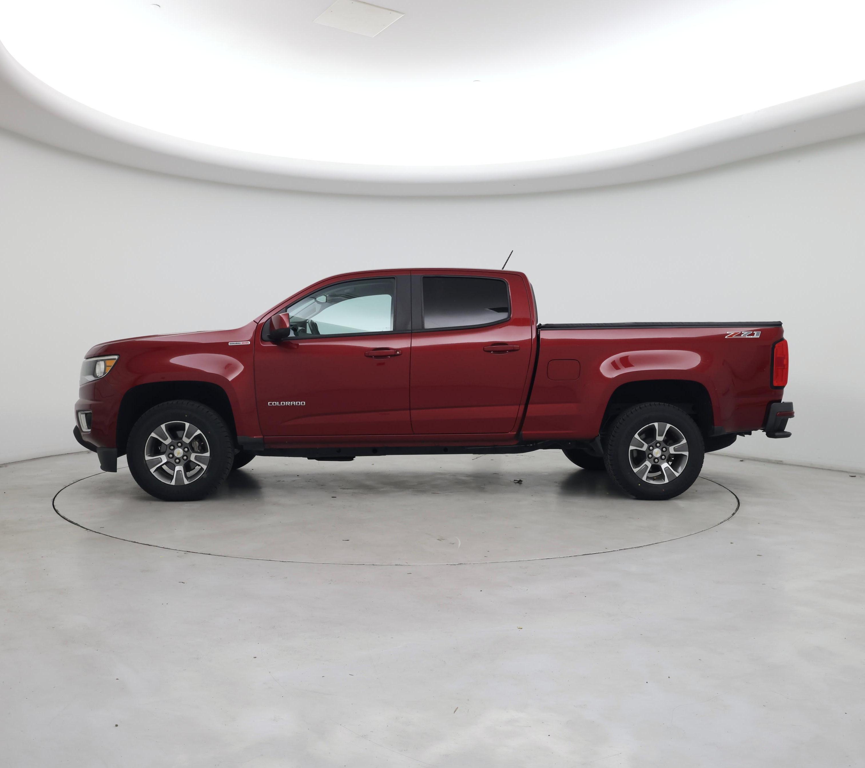 Thumbnail: 2017 Chevrolet Colorado - 3