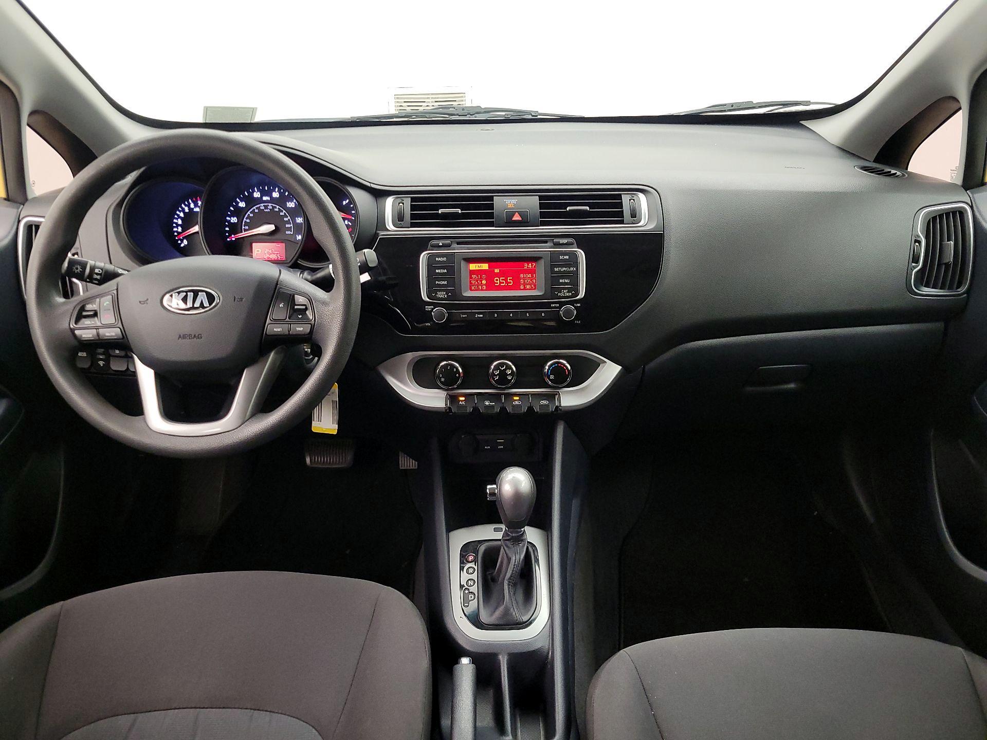 Thumbnail: 2016 Kia Rio - 9