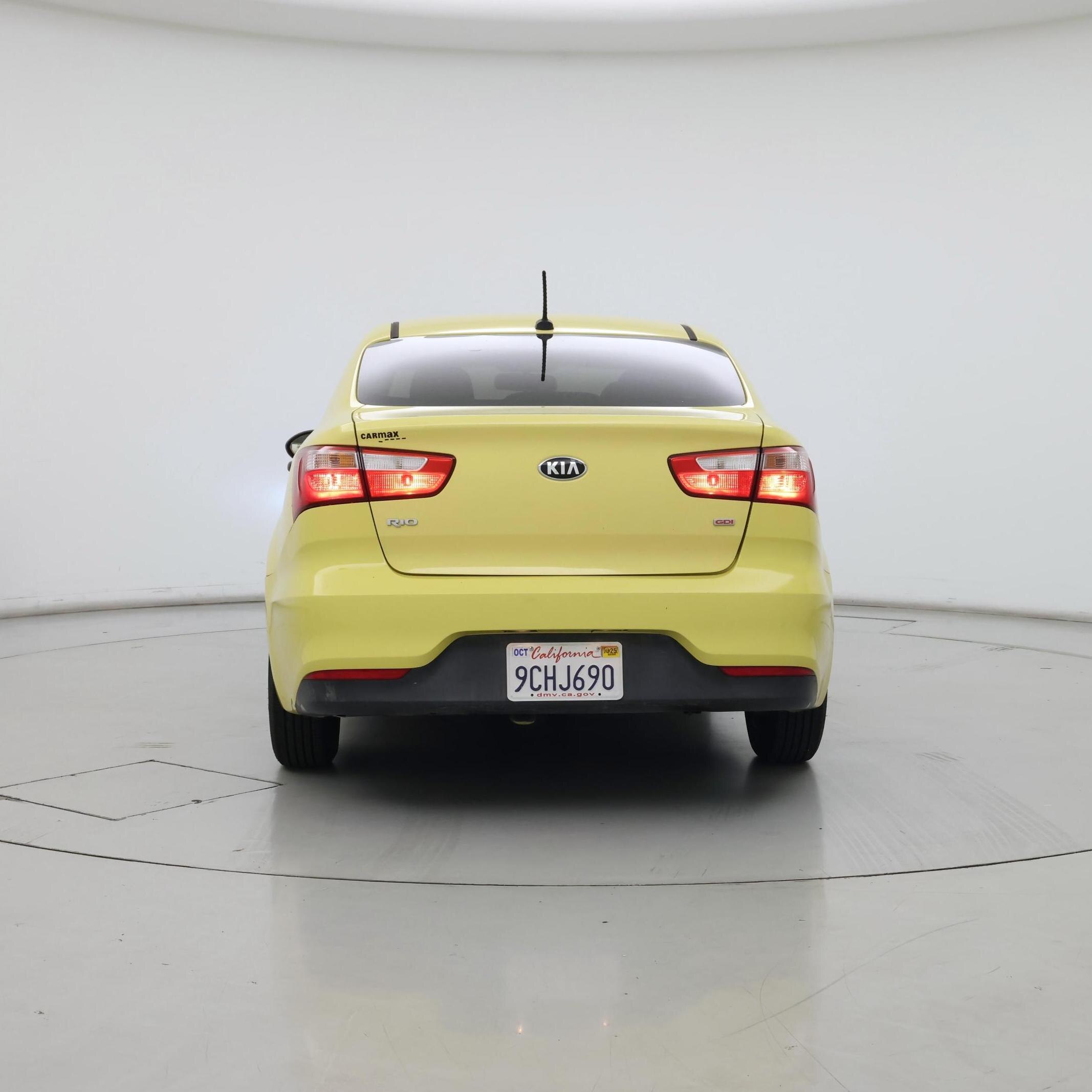Thumbnail: 2016 Kia Rio - 6