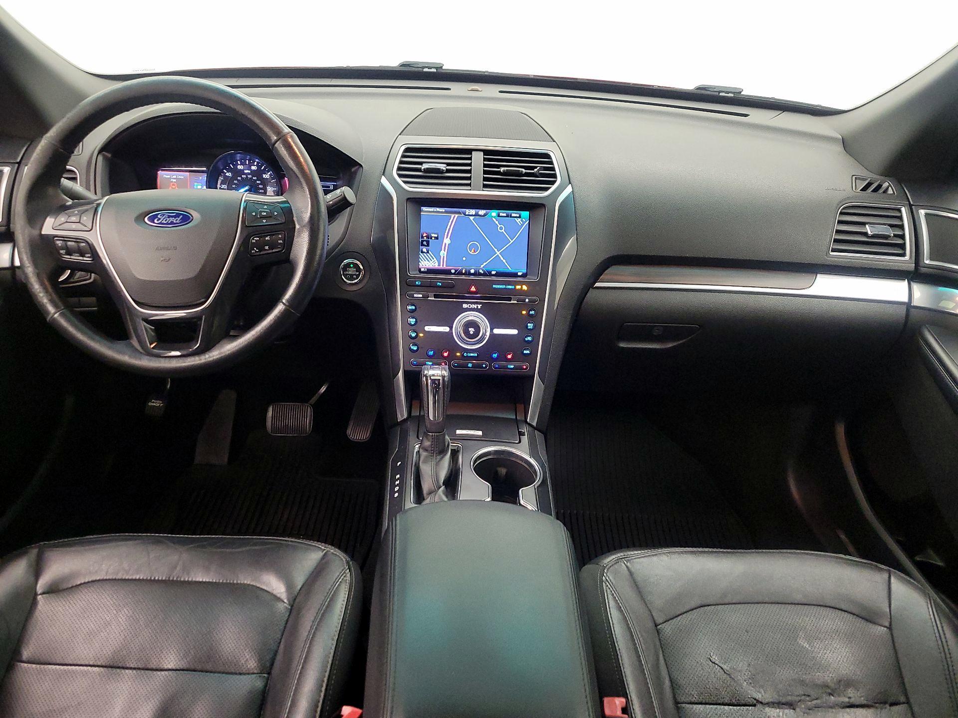 Thumbnail: 2016 Ford Explorer - 9