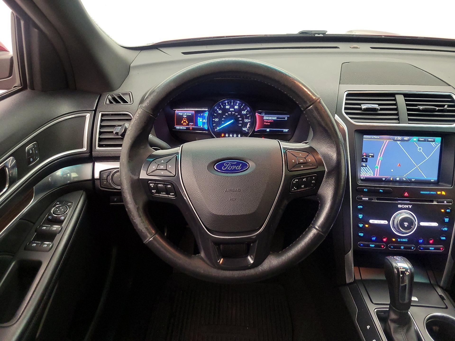 Thumbnail: 2016 Ford Explorer - 10