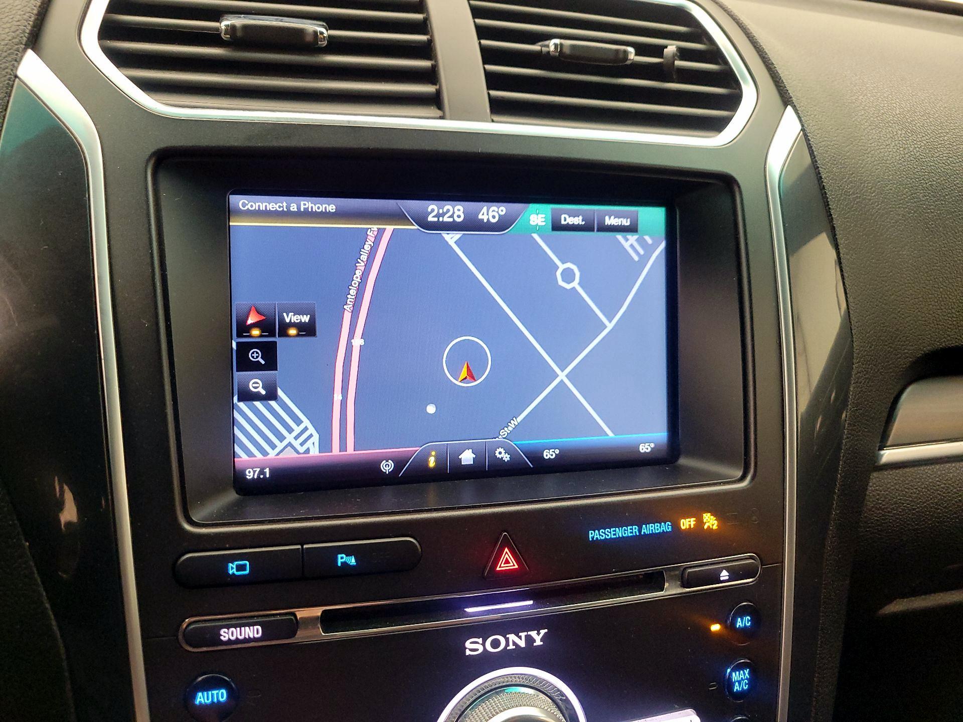 Thumbnail: 2016 Ford Explorer - 14