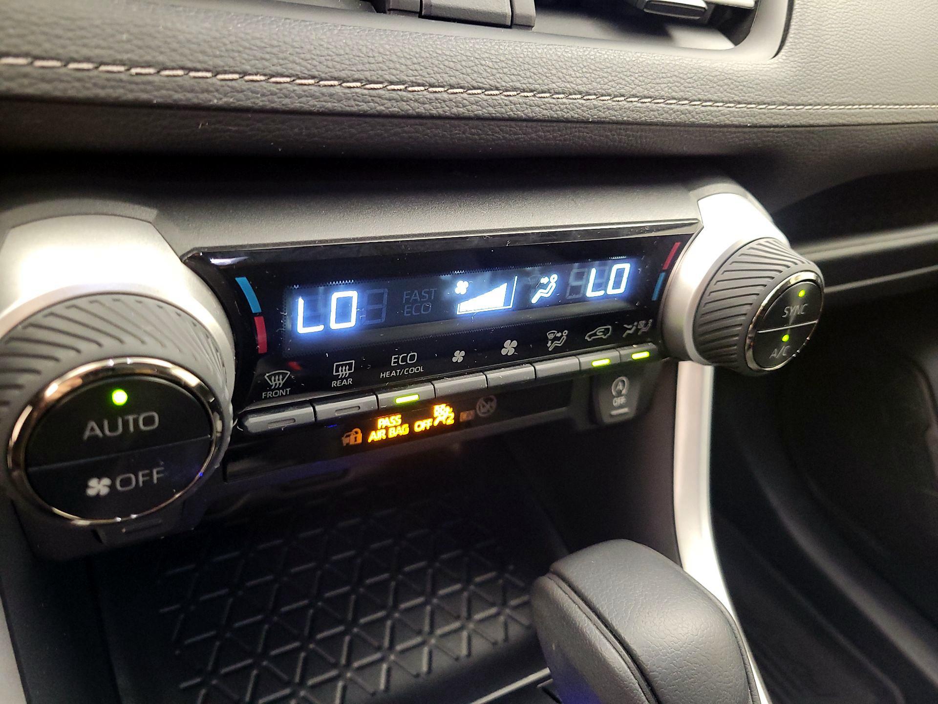 Thumbnail: 2025 Toyota RAV4 - 16