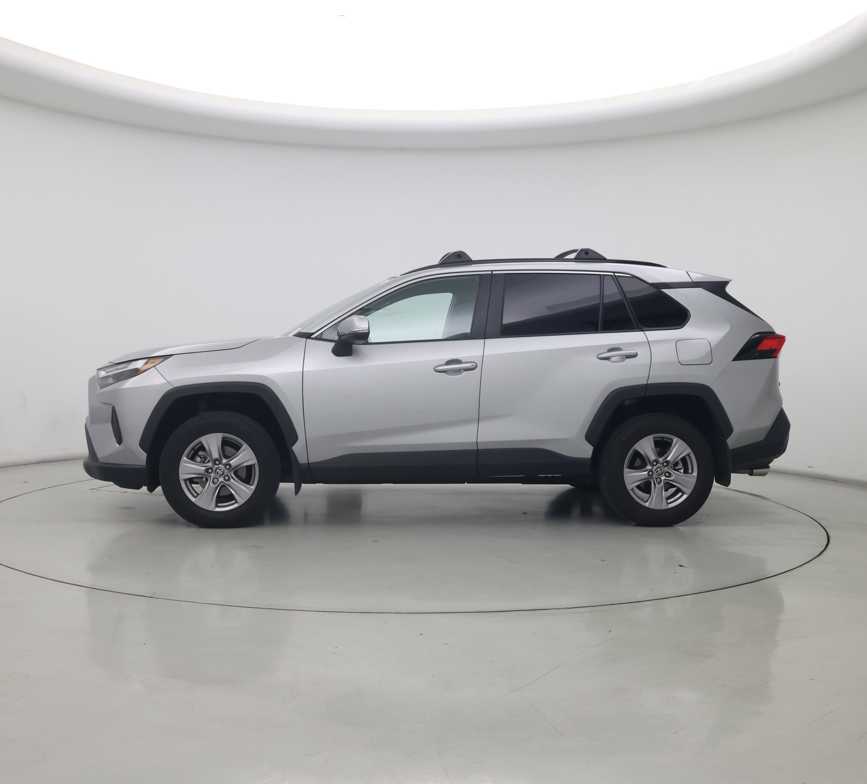 Thumbnail: 2025 Toyota RAV4 - 3