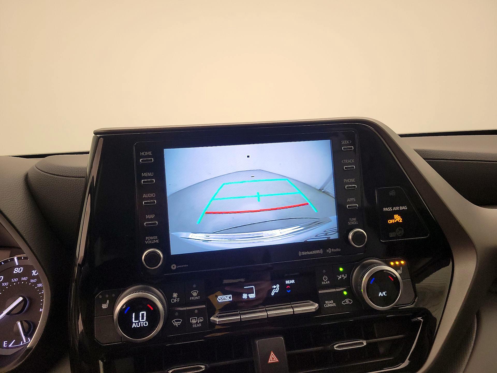 Thumbnail: 2022 Toyota Highlander - 15