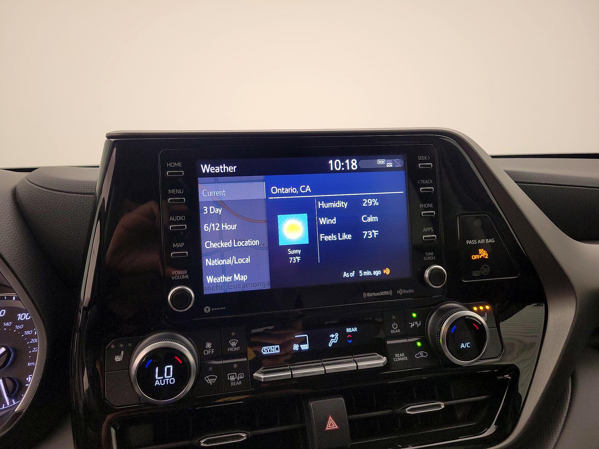 Thumbnail: 2022 Toyota Highlander - 16