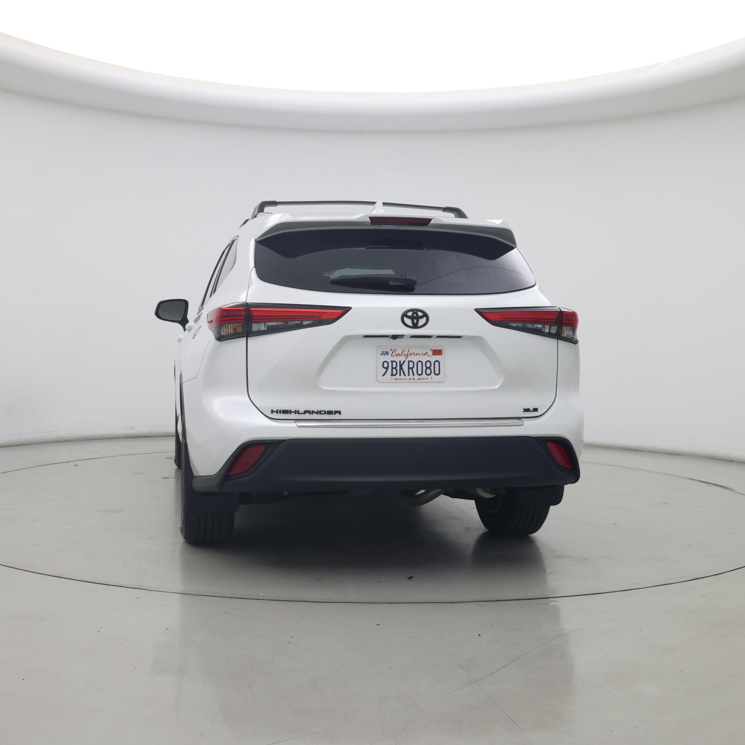 Thumbnail: 2022 Toyota Highlander - 6