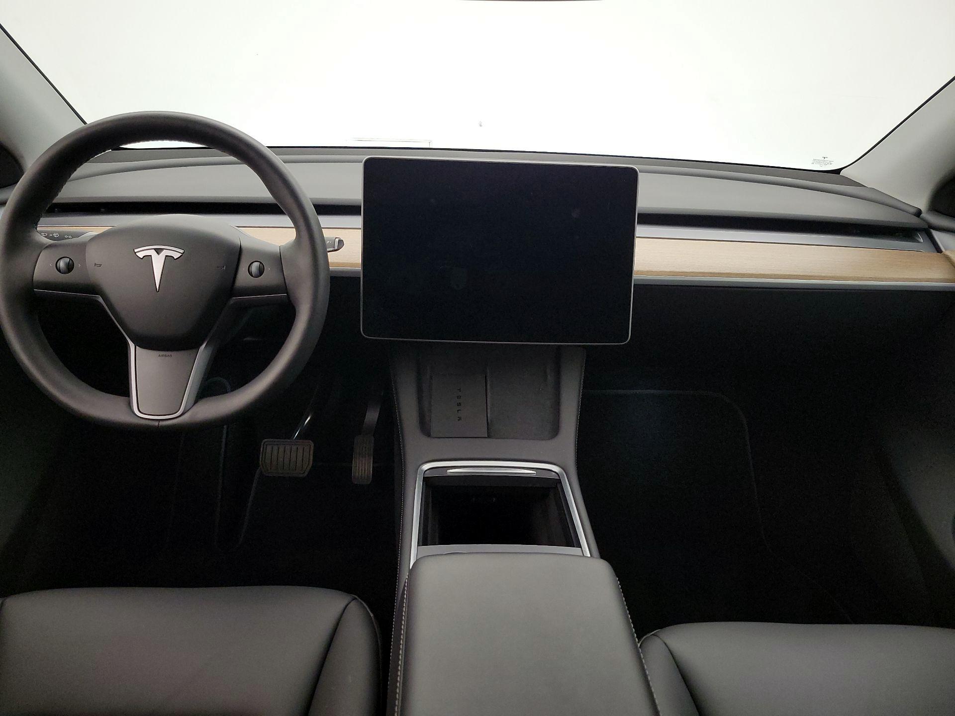 Thumbnail: 2023 Tesla Model Y - 9