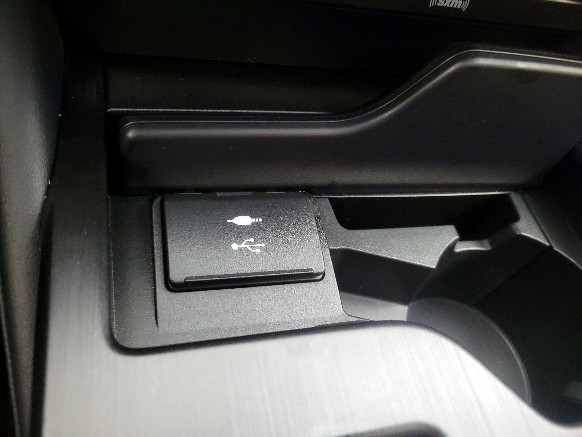 Thumbnail: 2022 Lexus ES - 18