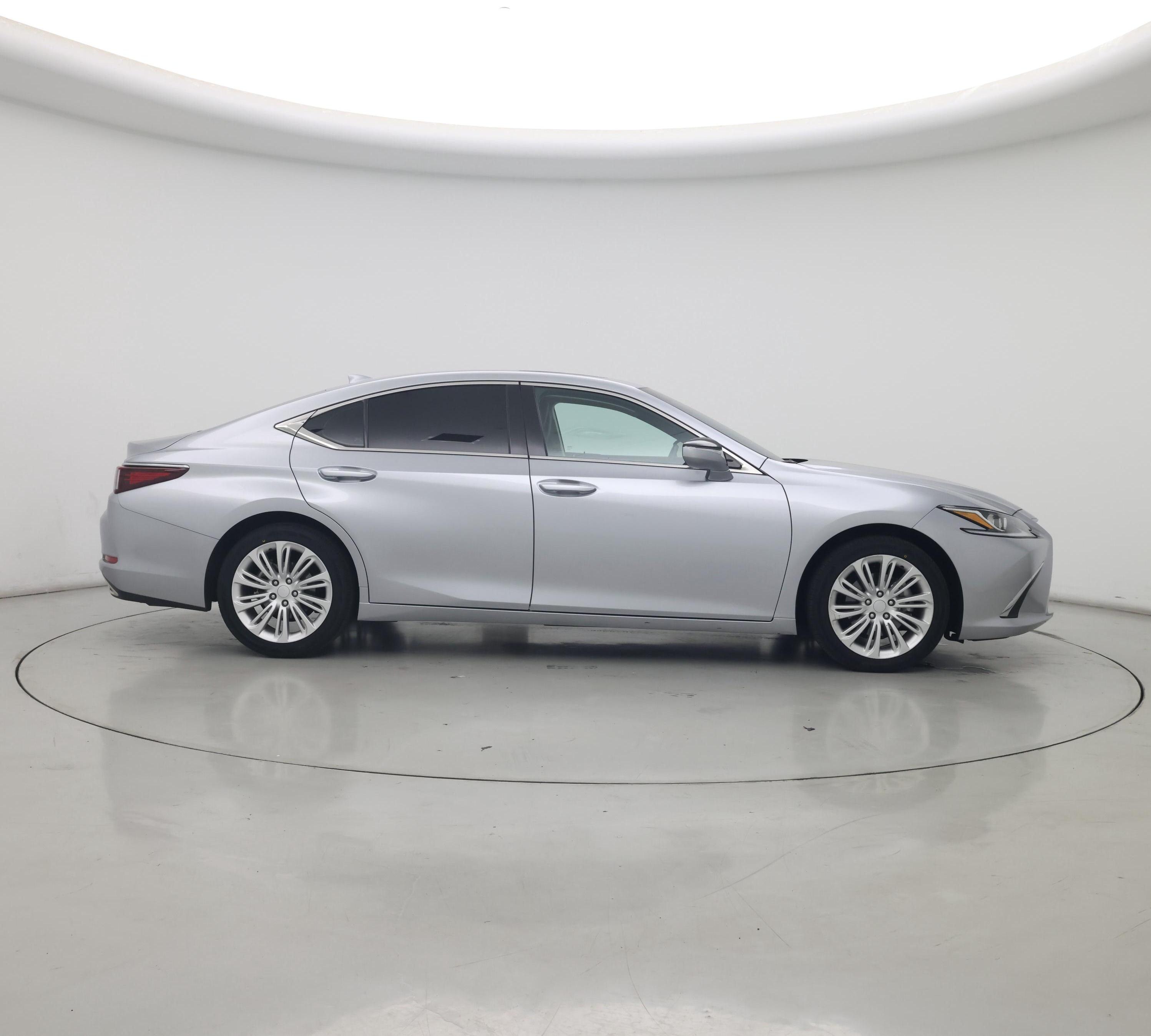 Thumbnail: 2022 Lexus ES - 7