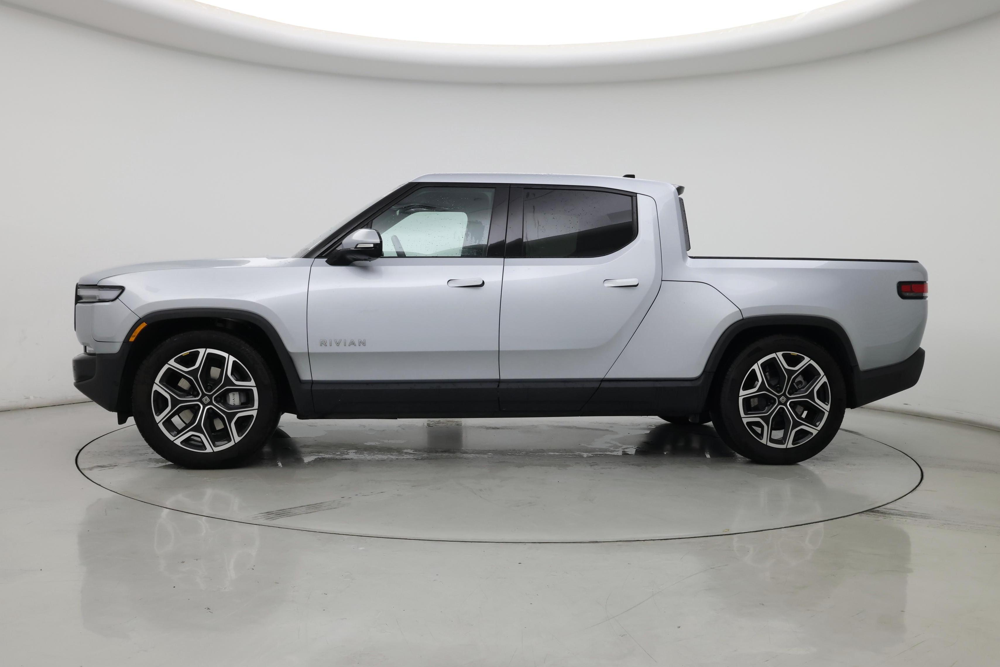 Thumbnail: 2025 Rivian R1T - 3