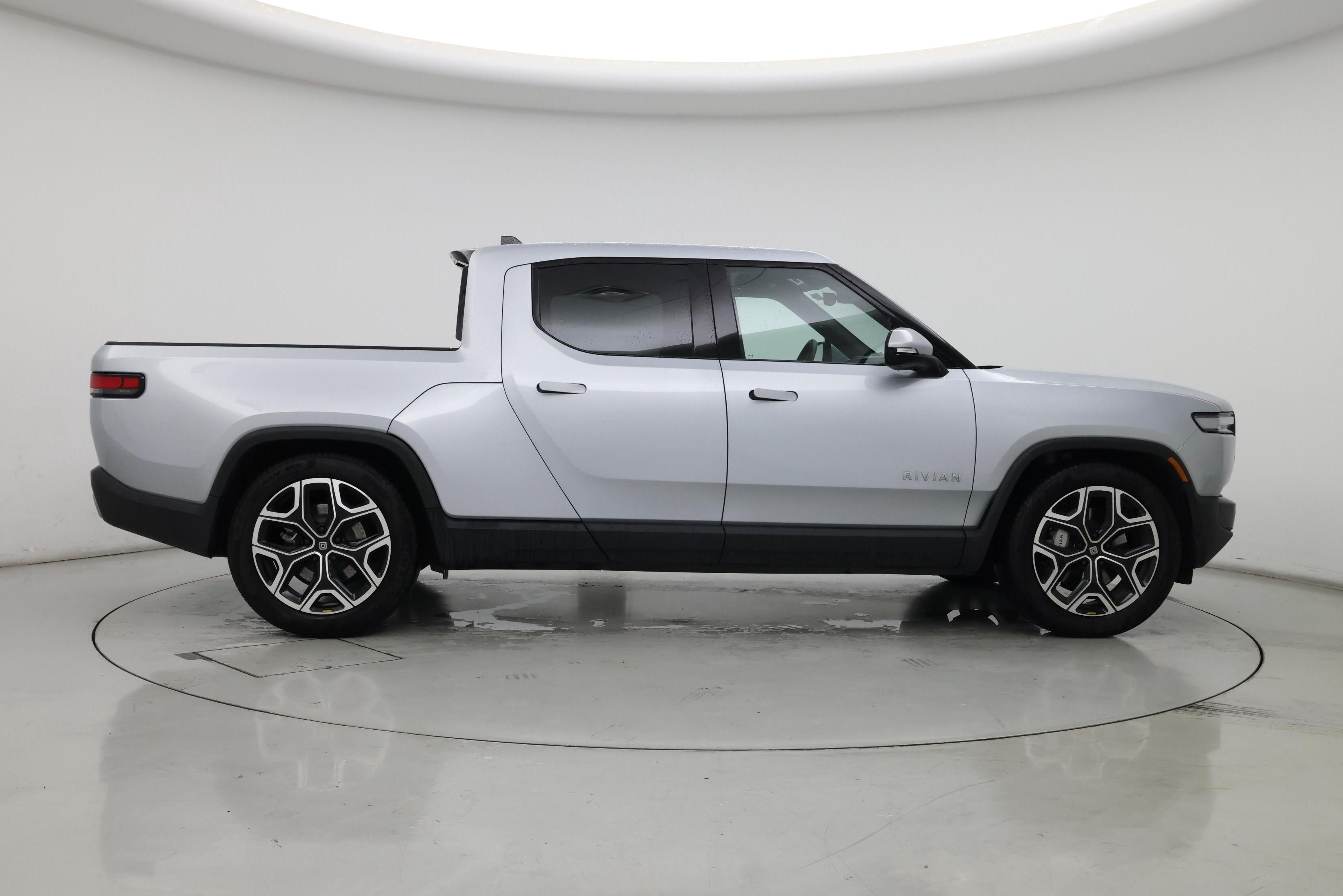 Thumbnail: 2025 Rivian R1T - 7