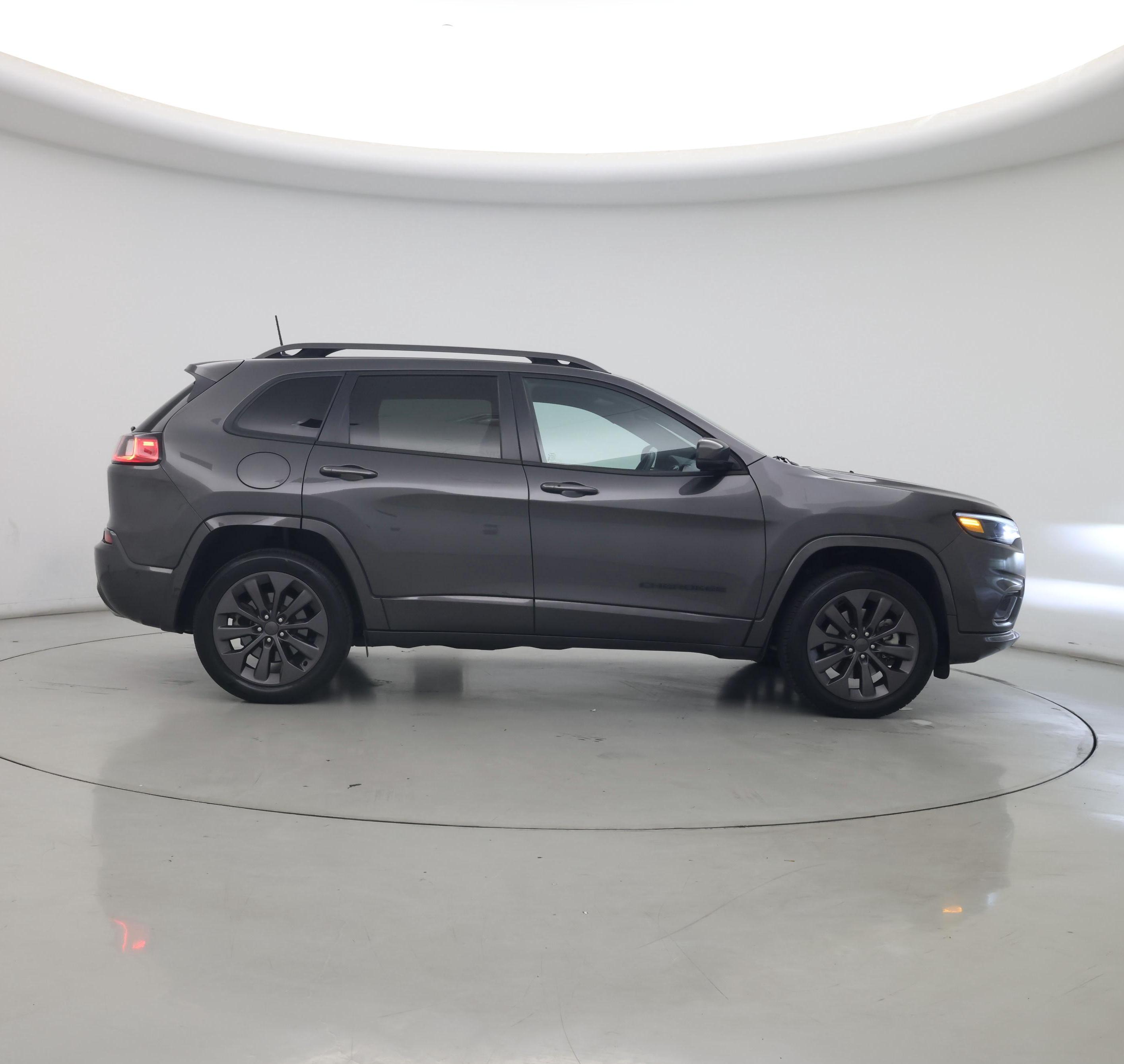 Thumbnail: 2019 Jeep Cherokee - 7
