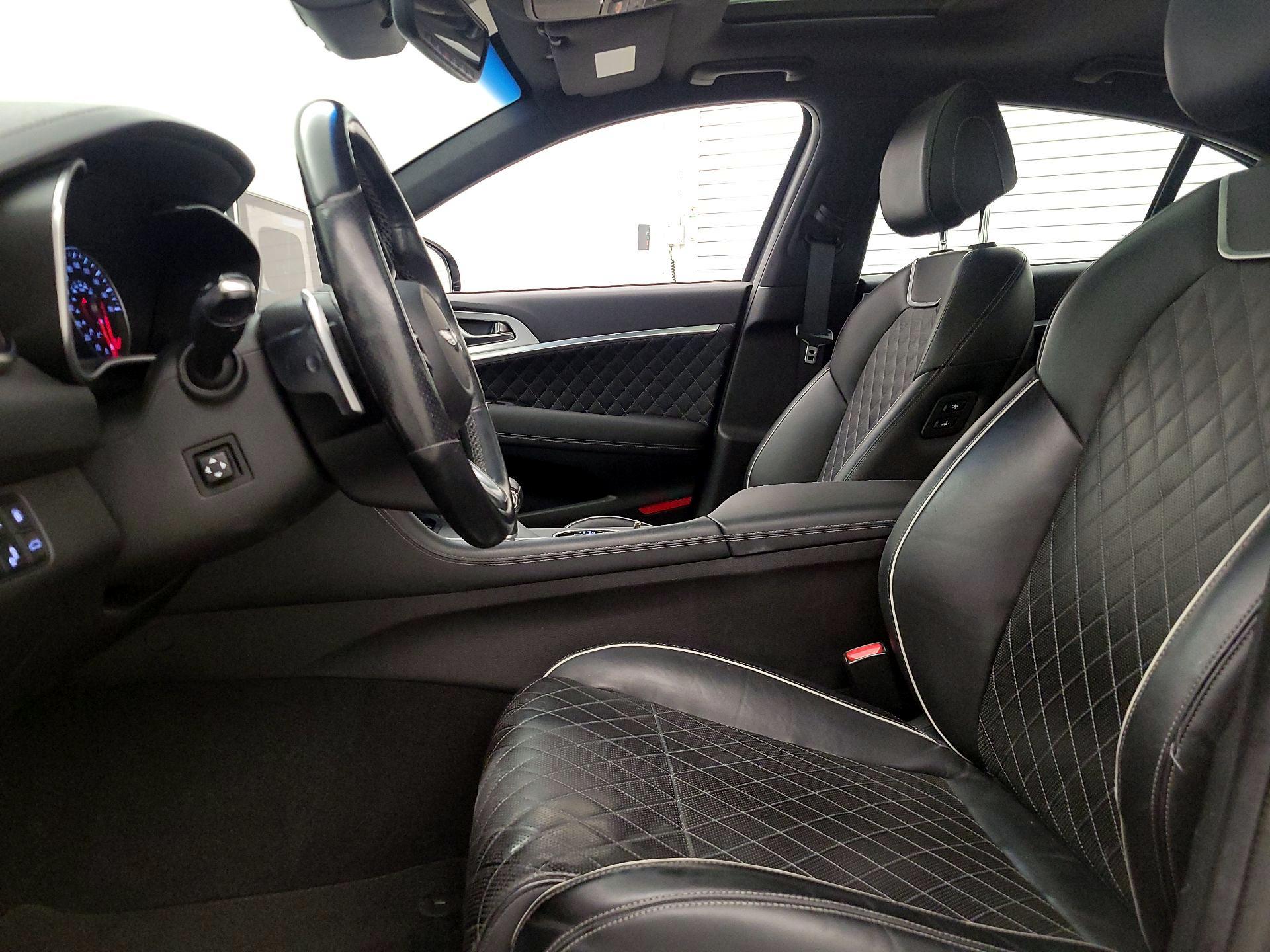 Thumbnail: 2019 Genesis G70 - 11