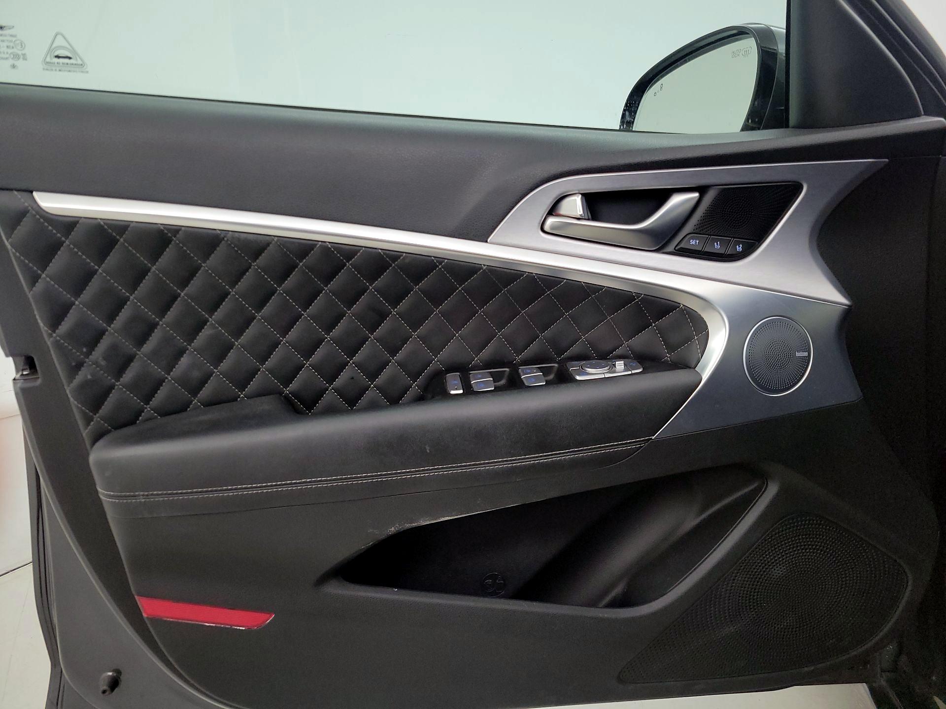 Thumbnail: 2019 Genesis G70 - 12