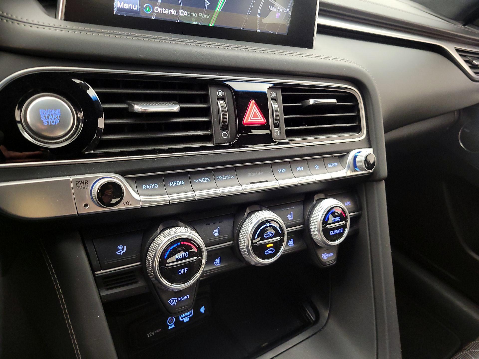 Thumbnail: 2019 Genesis G70 - 17