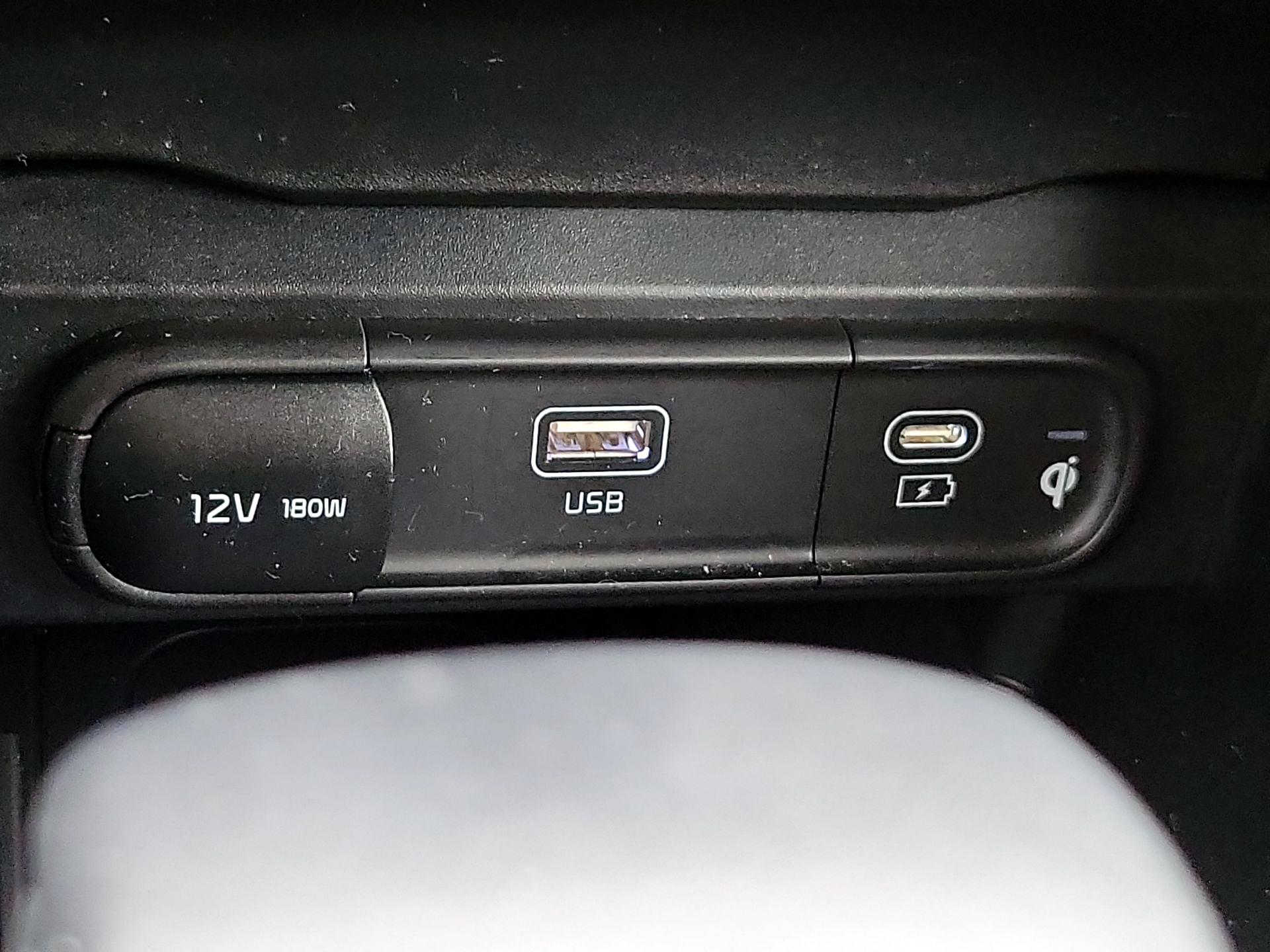 Thumbnail: 2023 Kia Telluride - 19