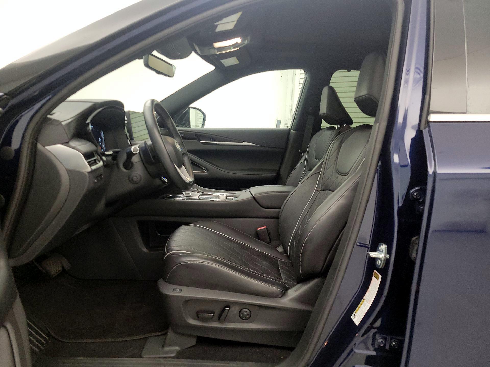 Thumbnail: 2022 INFINITI QX60 - 11