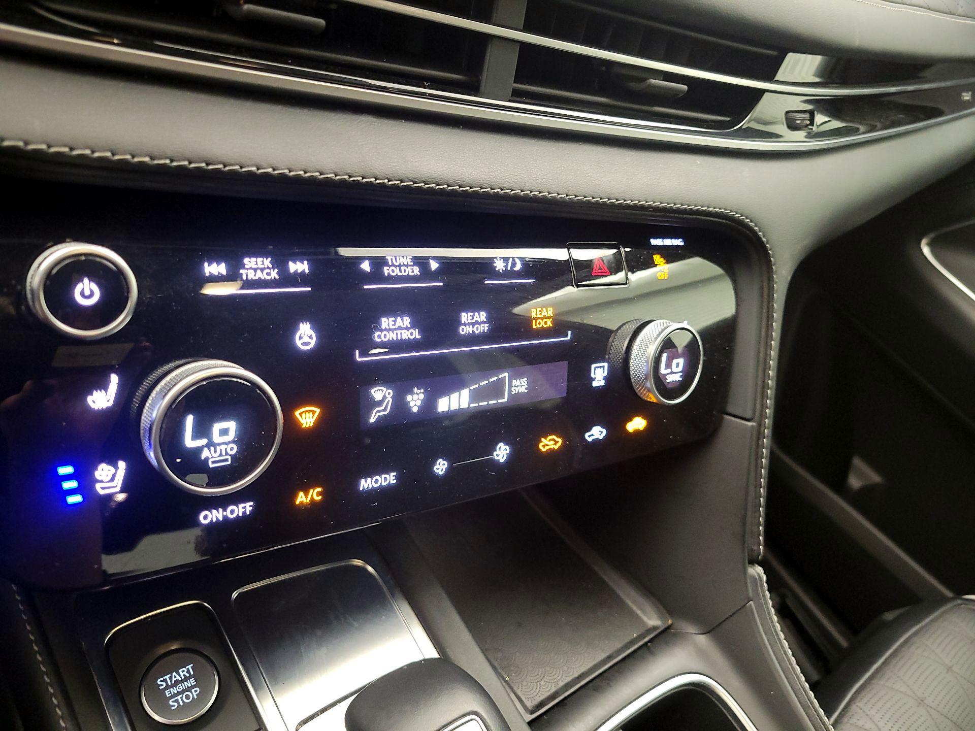 Thumbnail: 2022 INFINITI QX60 - 16