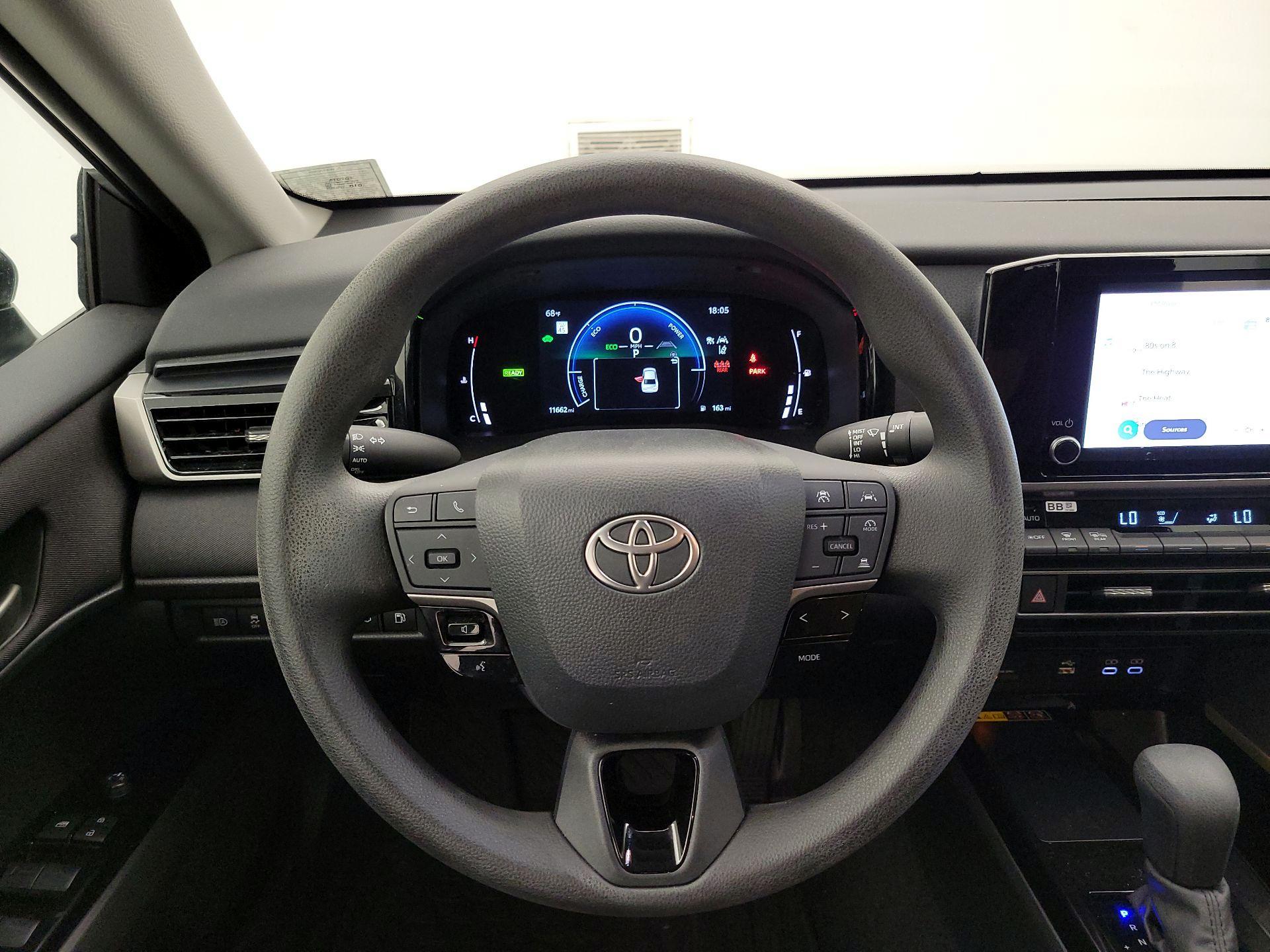 Thumbnail: 2025 Toyota Camry - 10