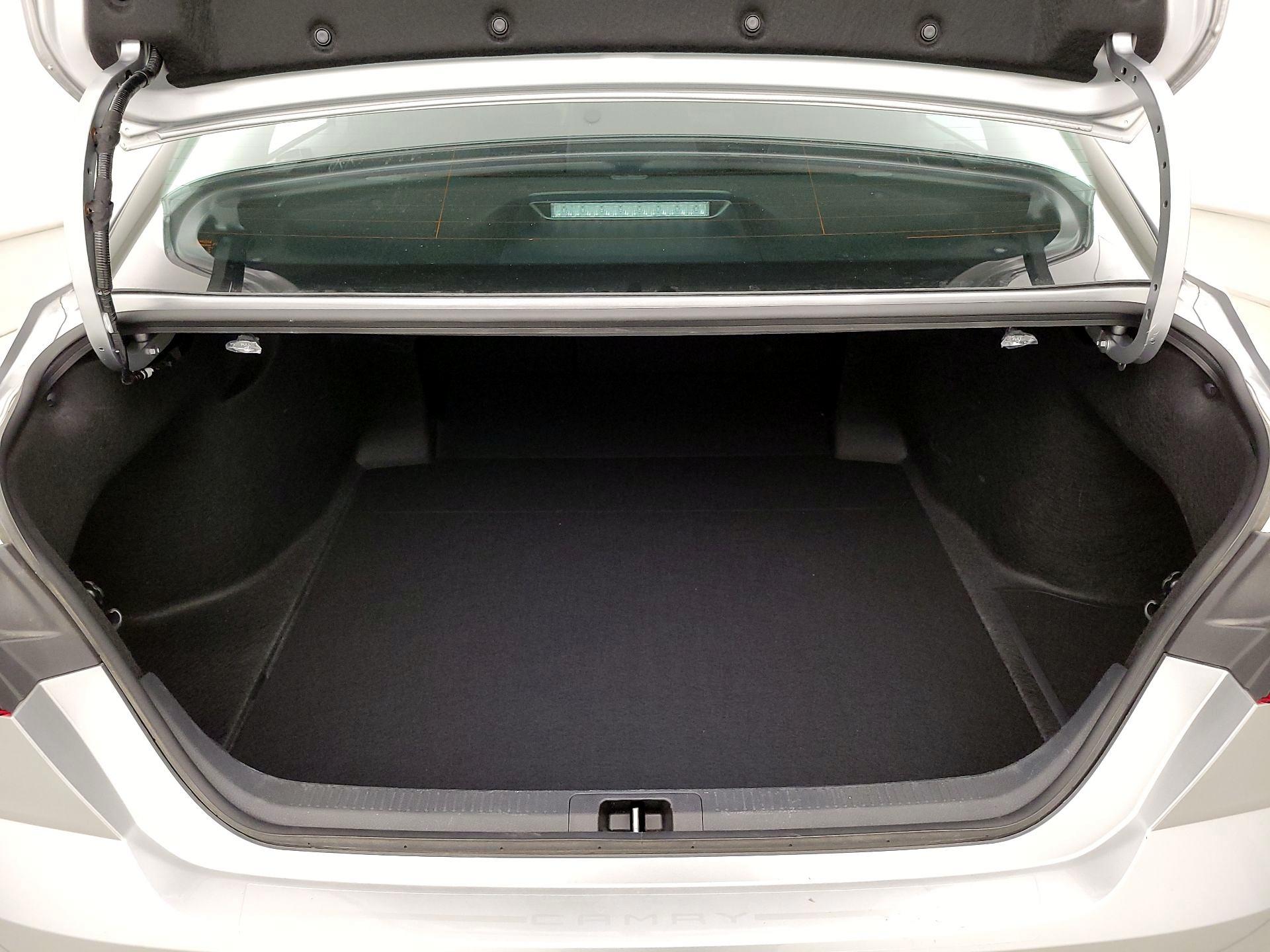 Thumbnail: 2025 Toyota Camry - 20