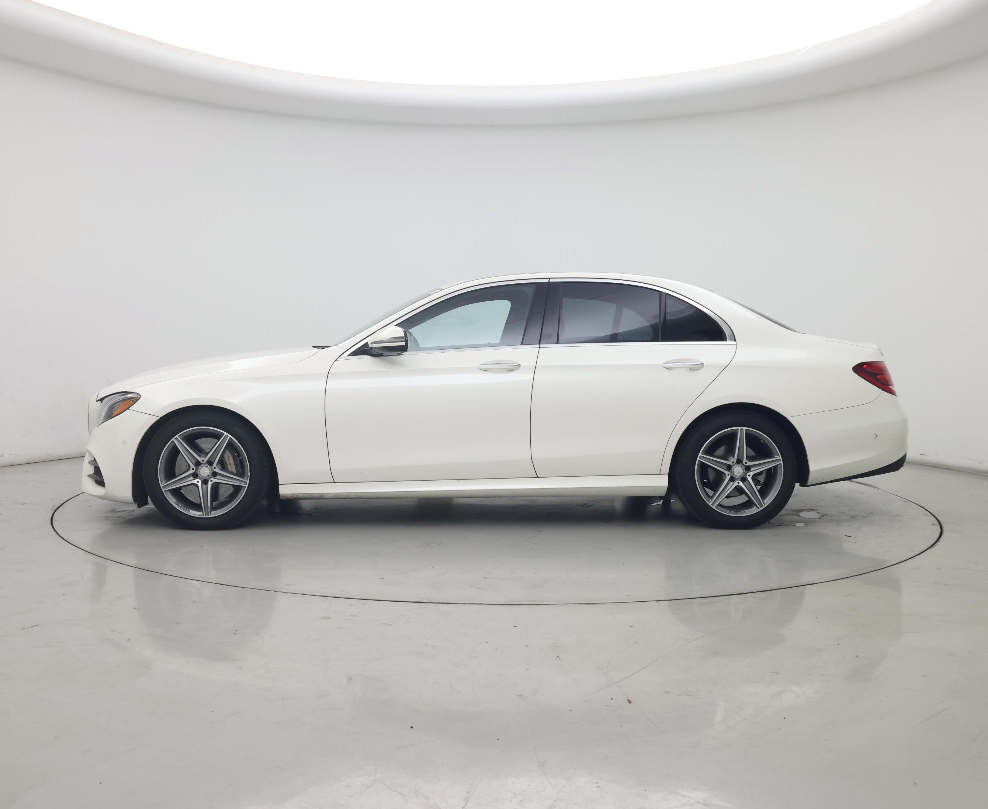 Thumbnail: 2017 Mercedes-Benz E-Class - 3