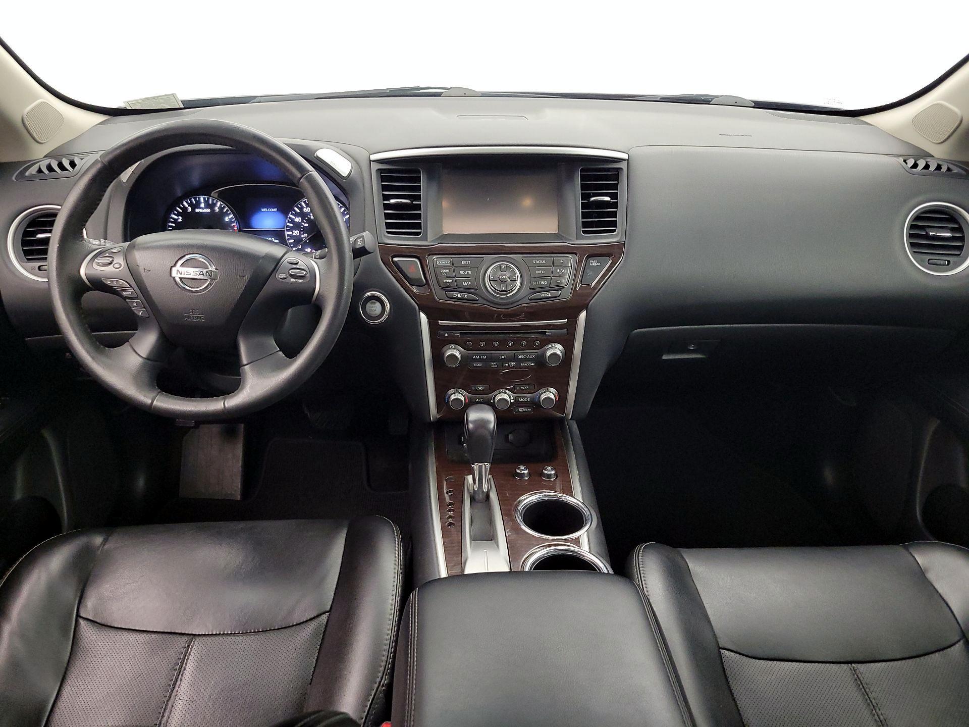 Thumbnail: 2015 Nissan Pathfinder - 9