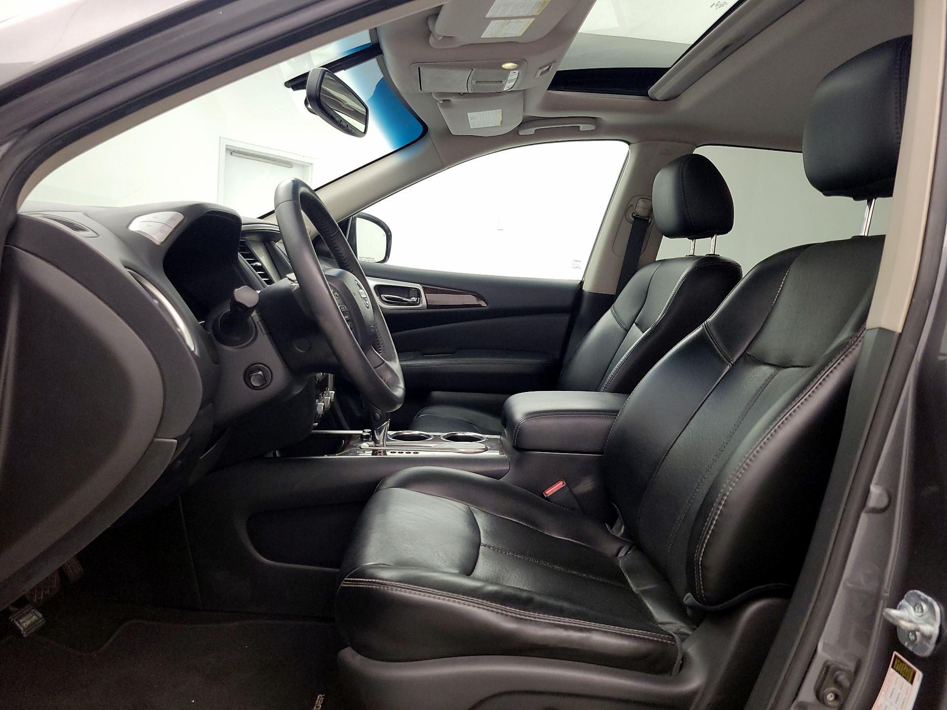 Thumbnail: 2015 Nissan Pathfinder - 11