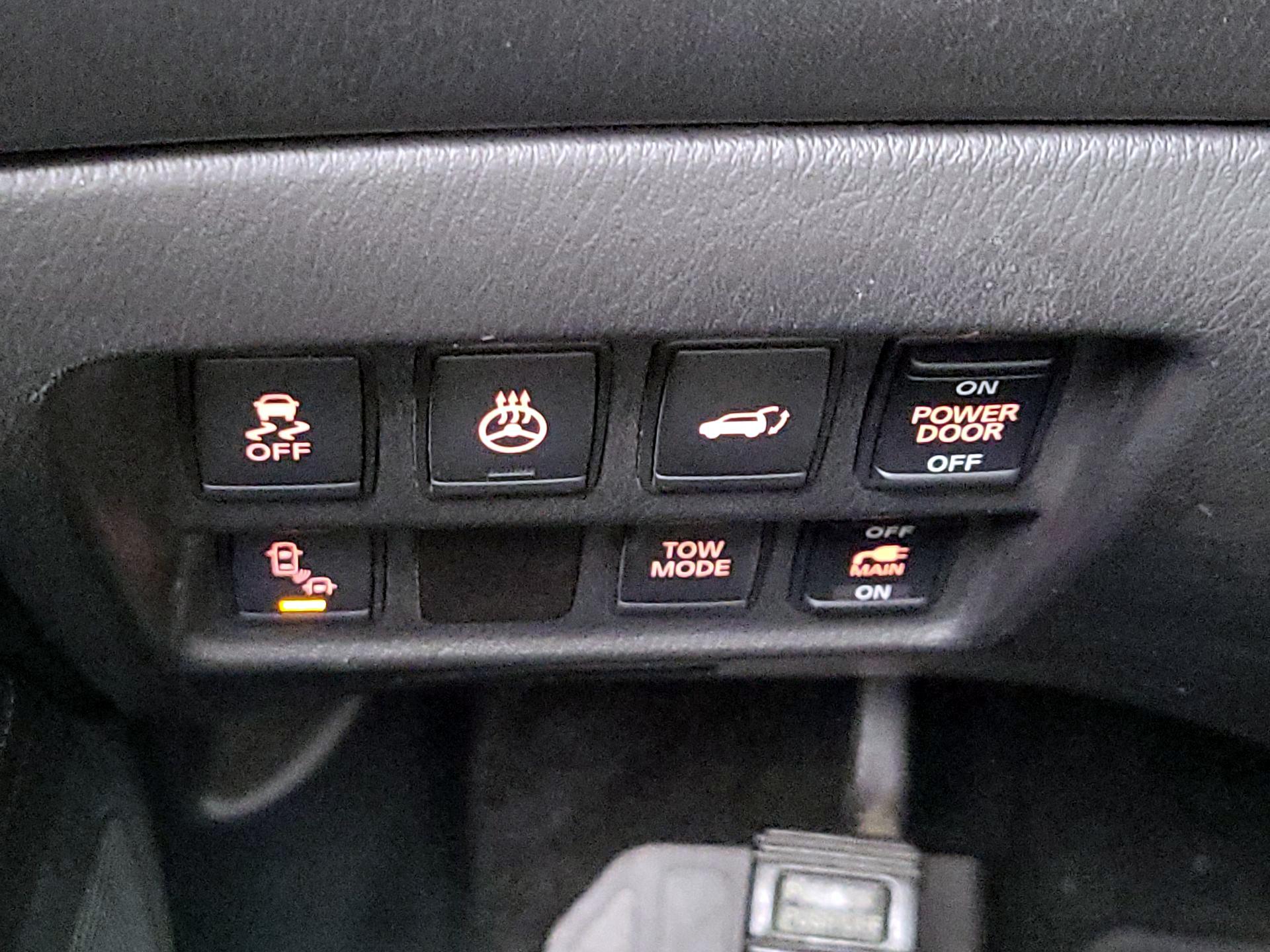 Thumbnail: 2015 Nissan Pathfinder - 13