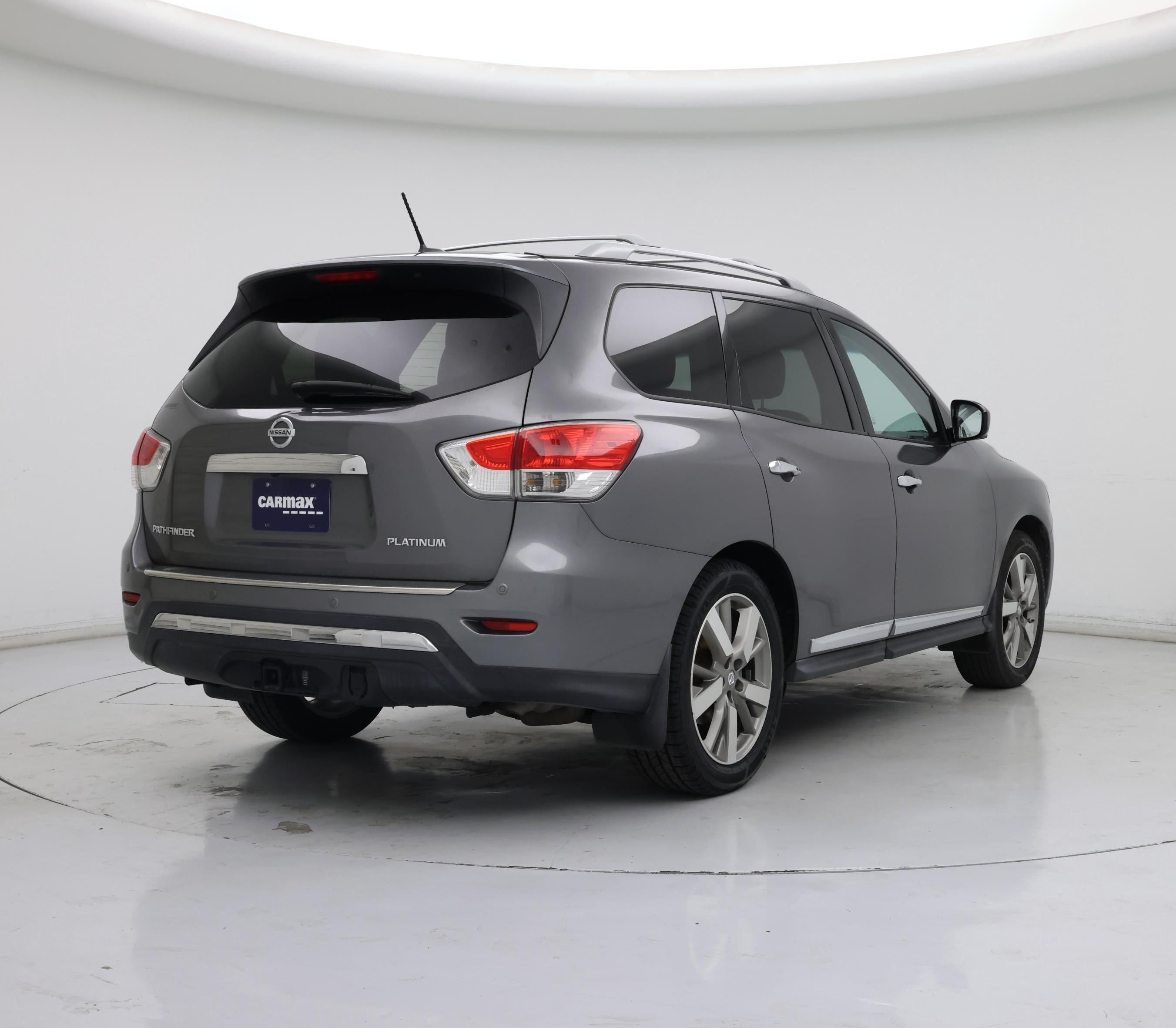 Thumbnail: 2015 Nissan Pathfinder - 8