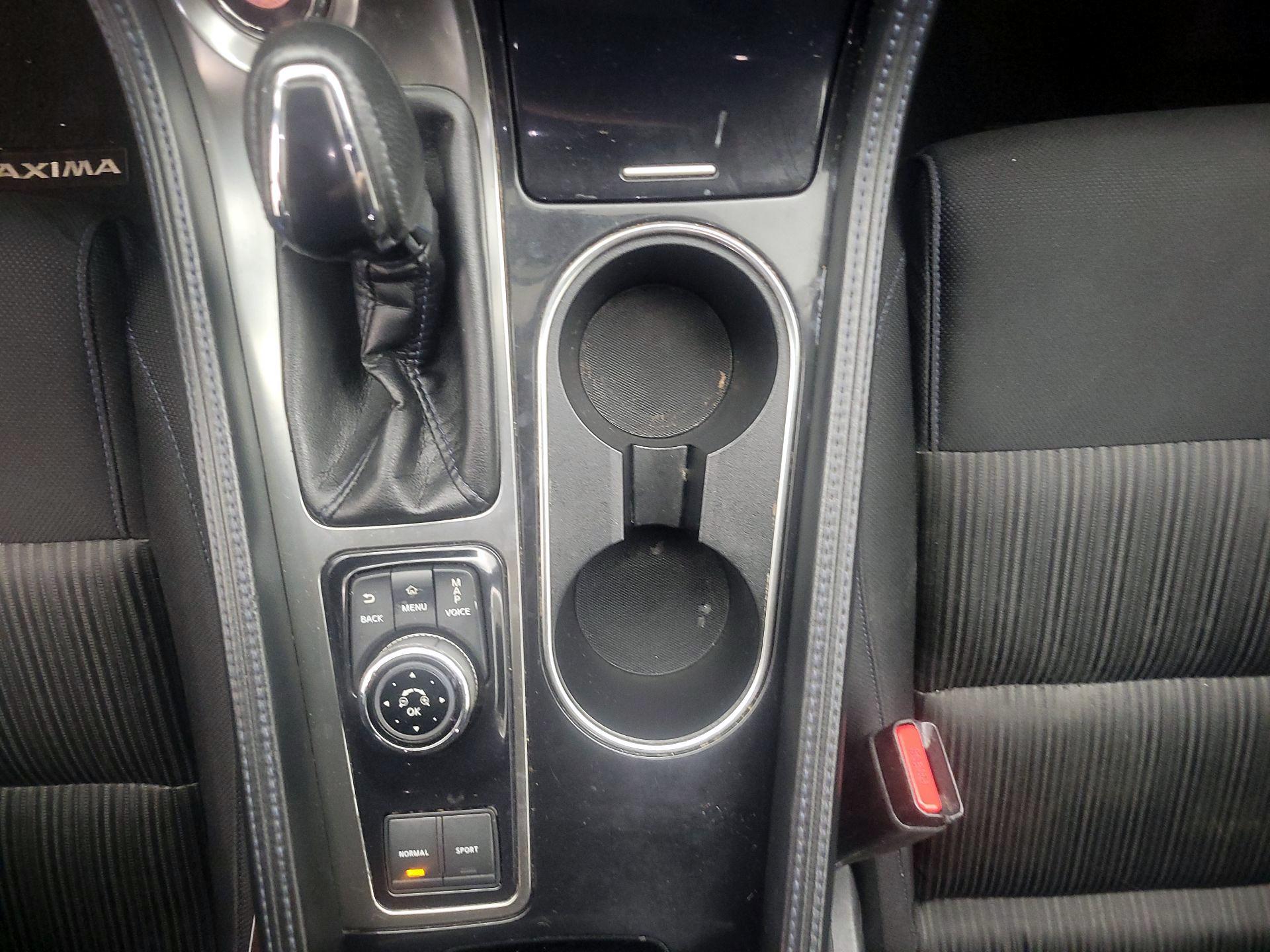 Thumbnail: 2017 Nissan Maxima - 18