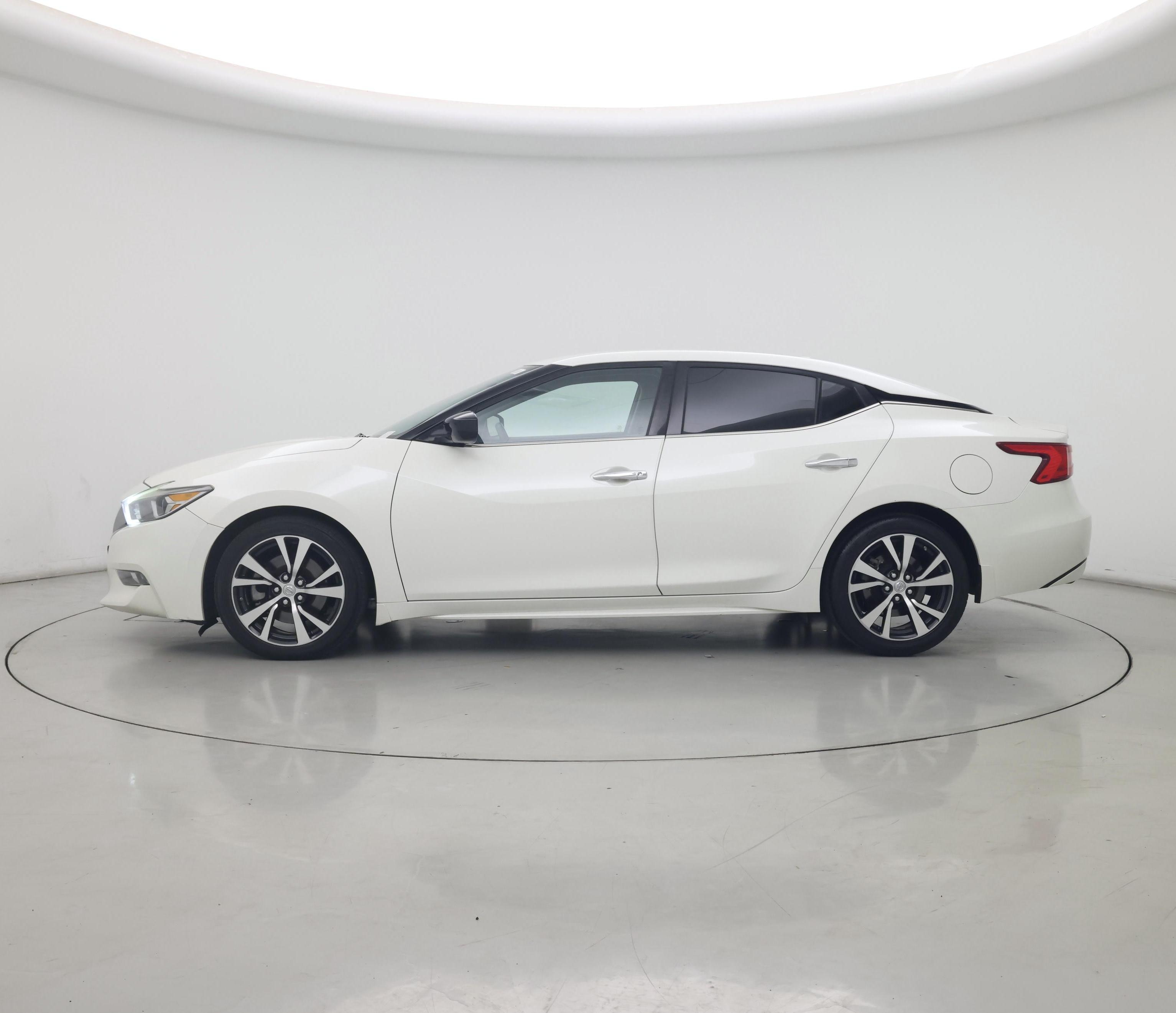 Thumbnail: 2017 Nissan Maxima - 3