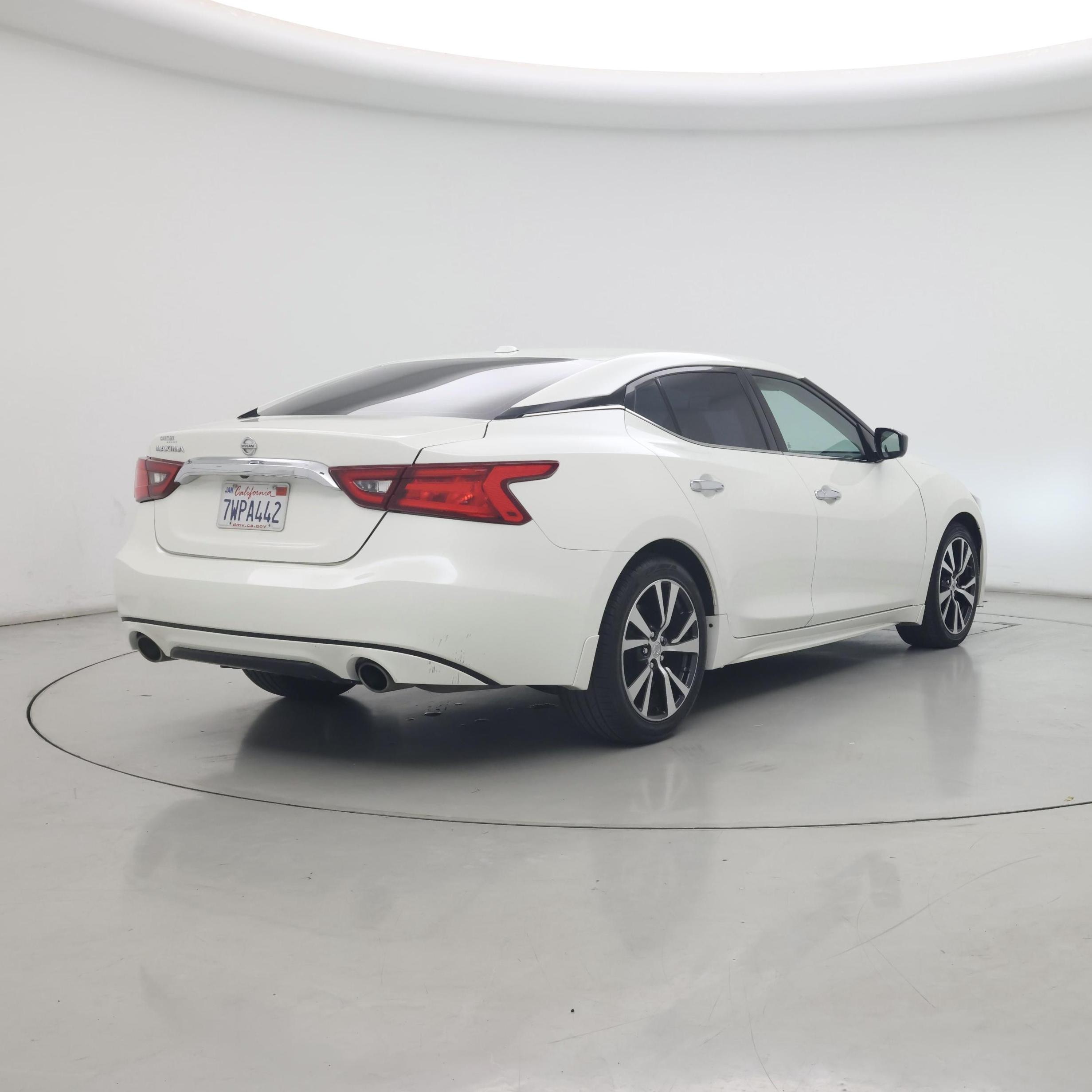 Thumbnail: 2017 Nissan Maxima - 8