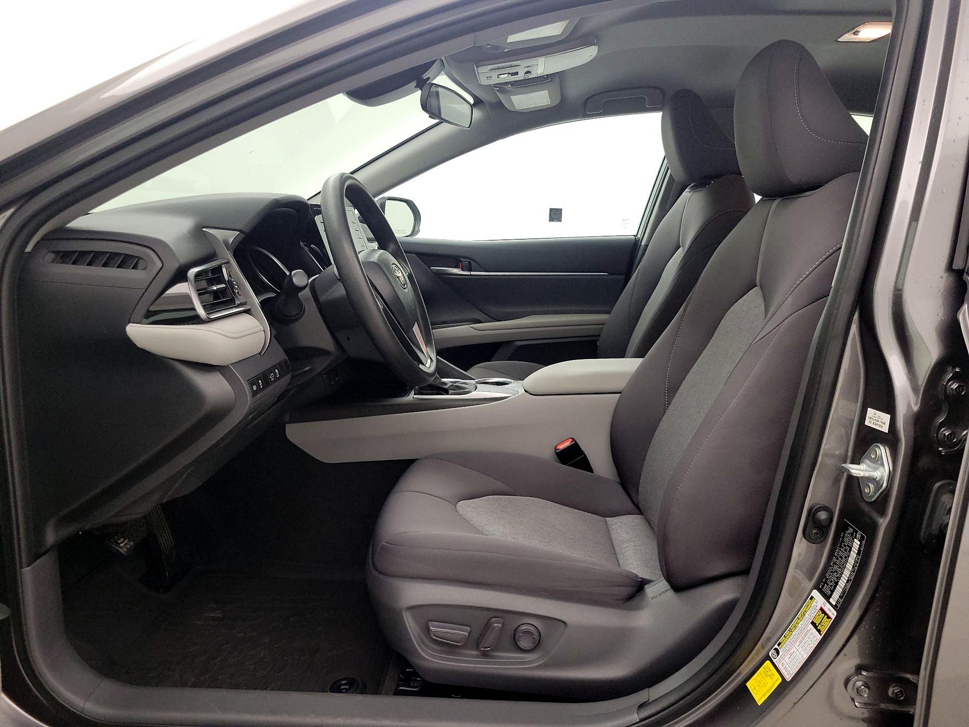 Thumbnail: 2021 Toyota Camry - 11