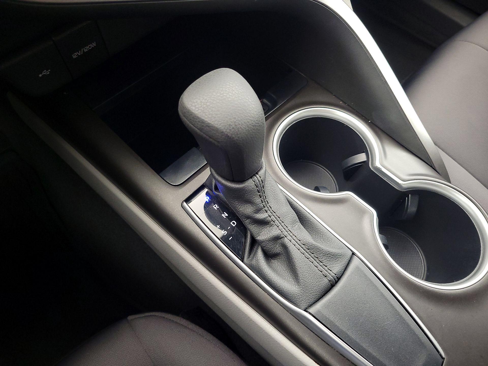 Thumbnail: 2021 Toyota Camry - 17