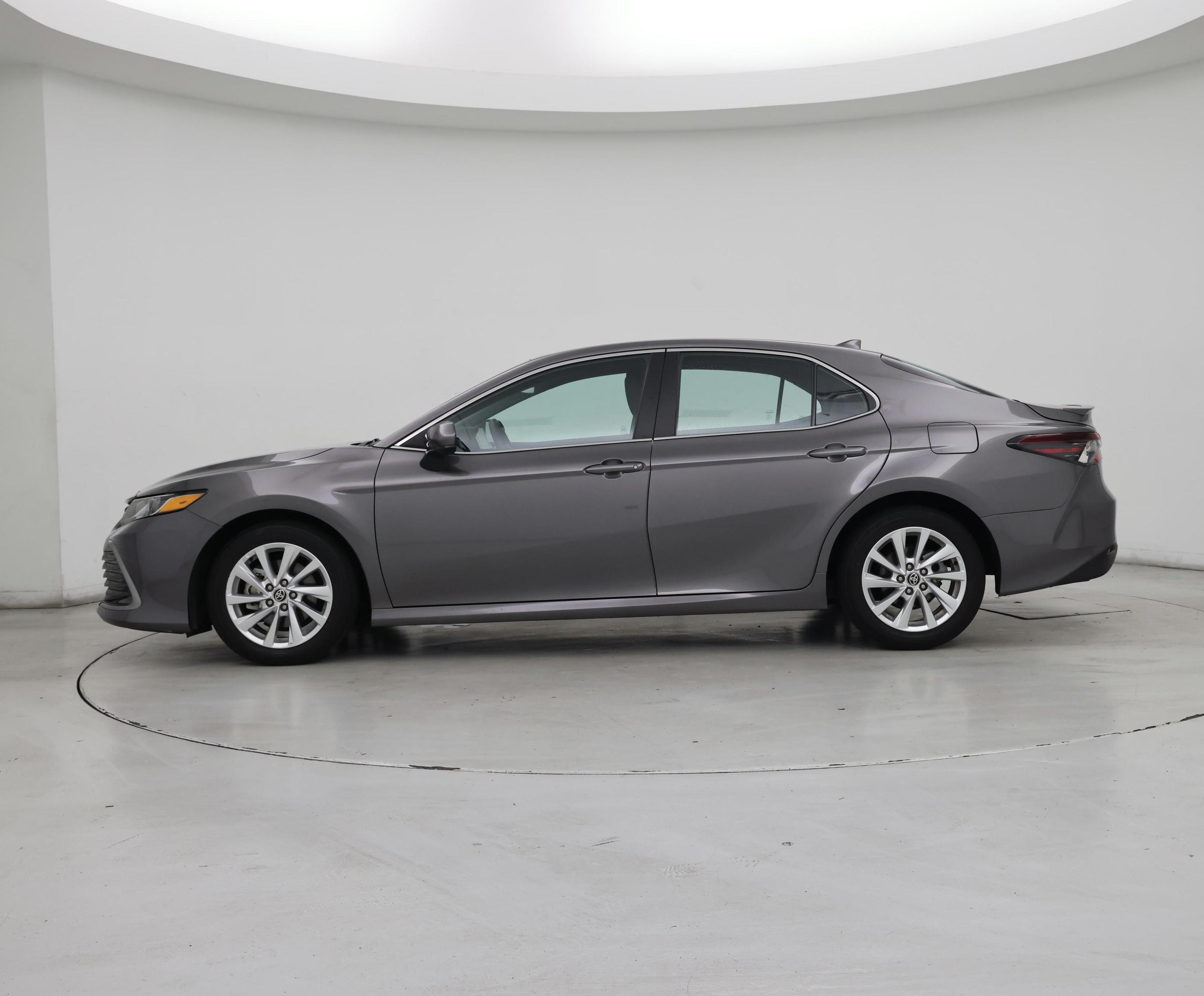 Thumbnail: 2021 Toyota Camry - 3