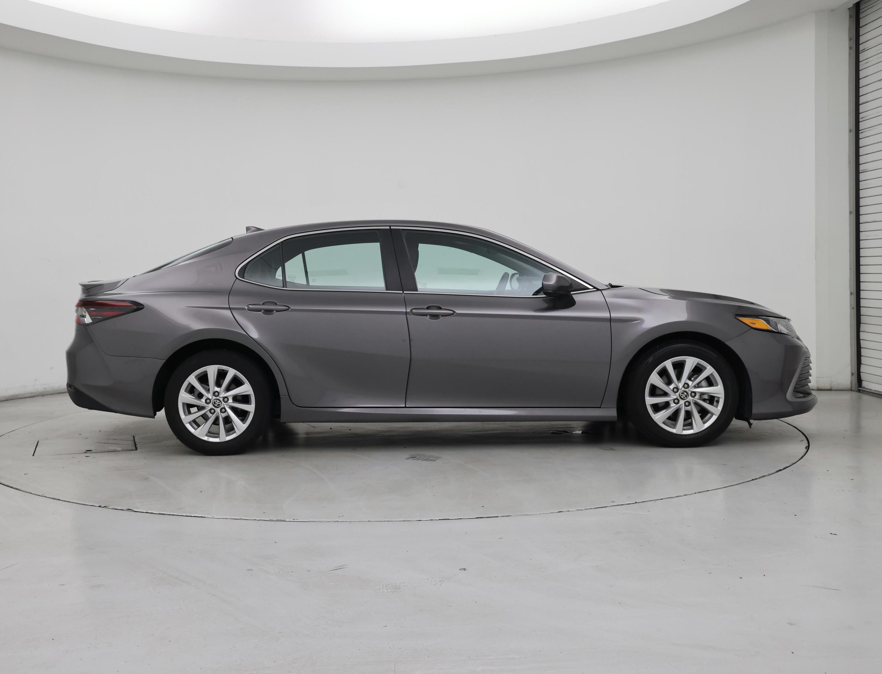 Thumbnail: 2021 Toyota Camry - 7