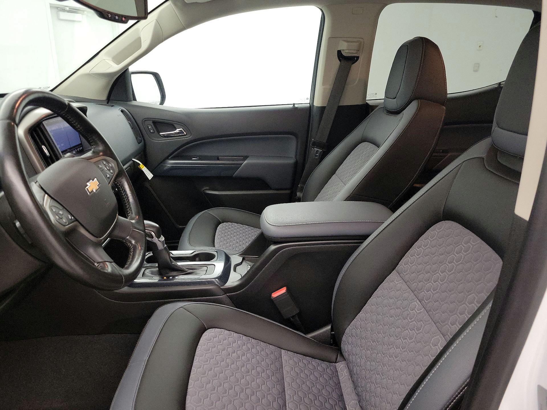 Thumbnail: 2022 Chevrolet Colorado - 11