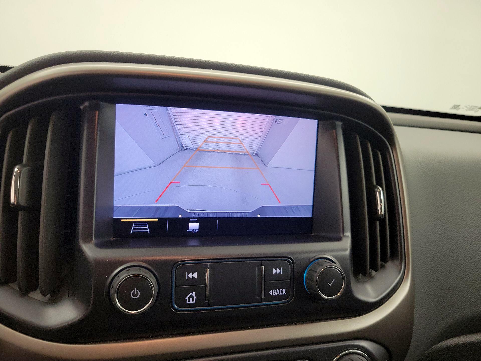 Thumbnail: 2022 Chevrolet Colorado - 14